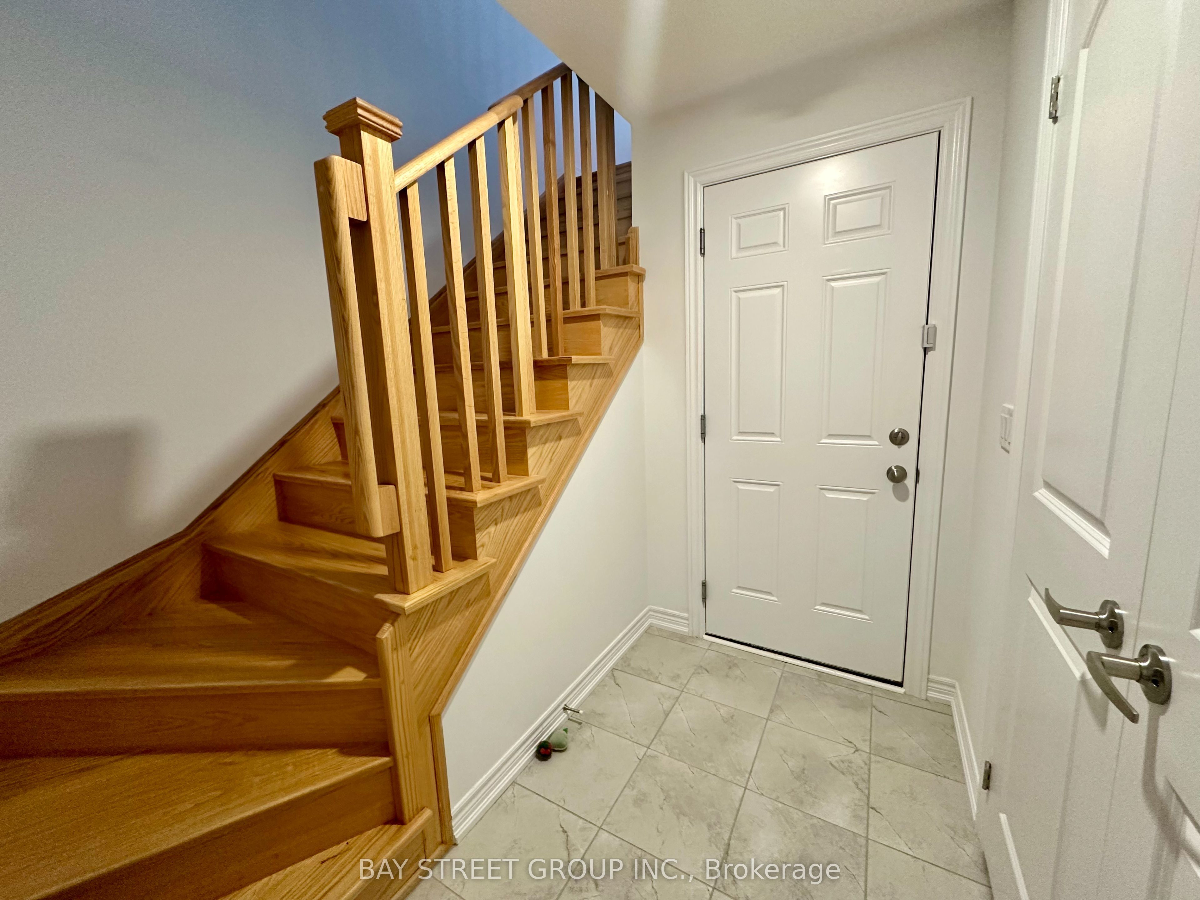 11770 10th Line Property Photo 19