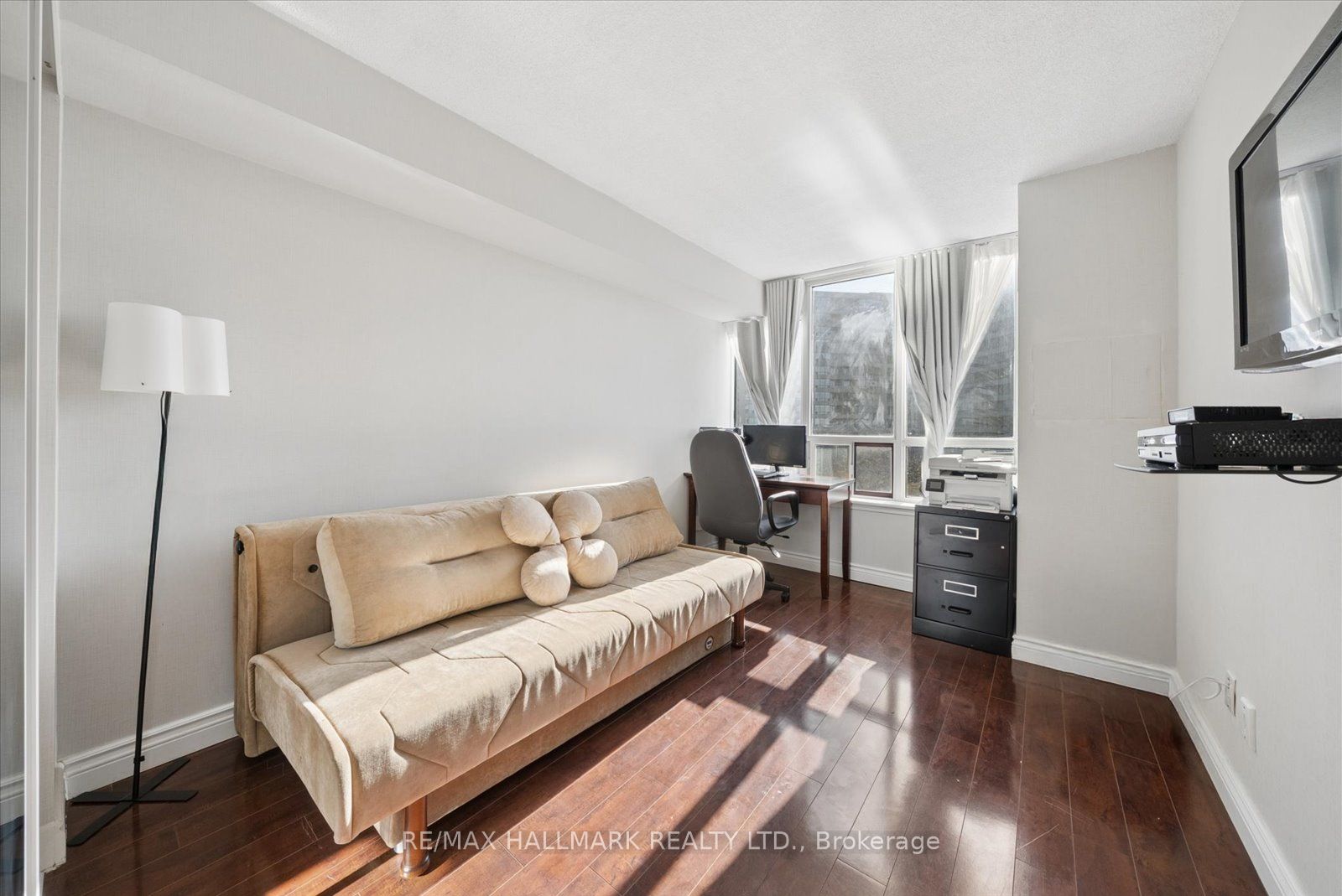 81 Townsgate Drive 512 Property Photo 19