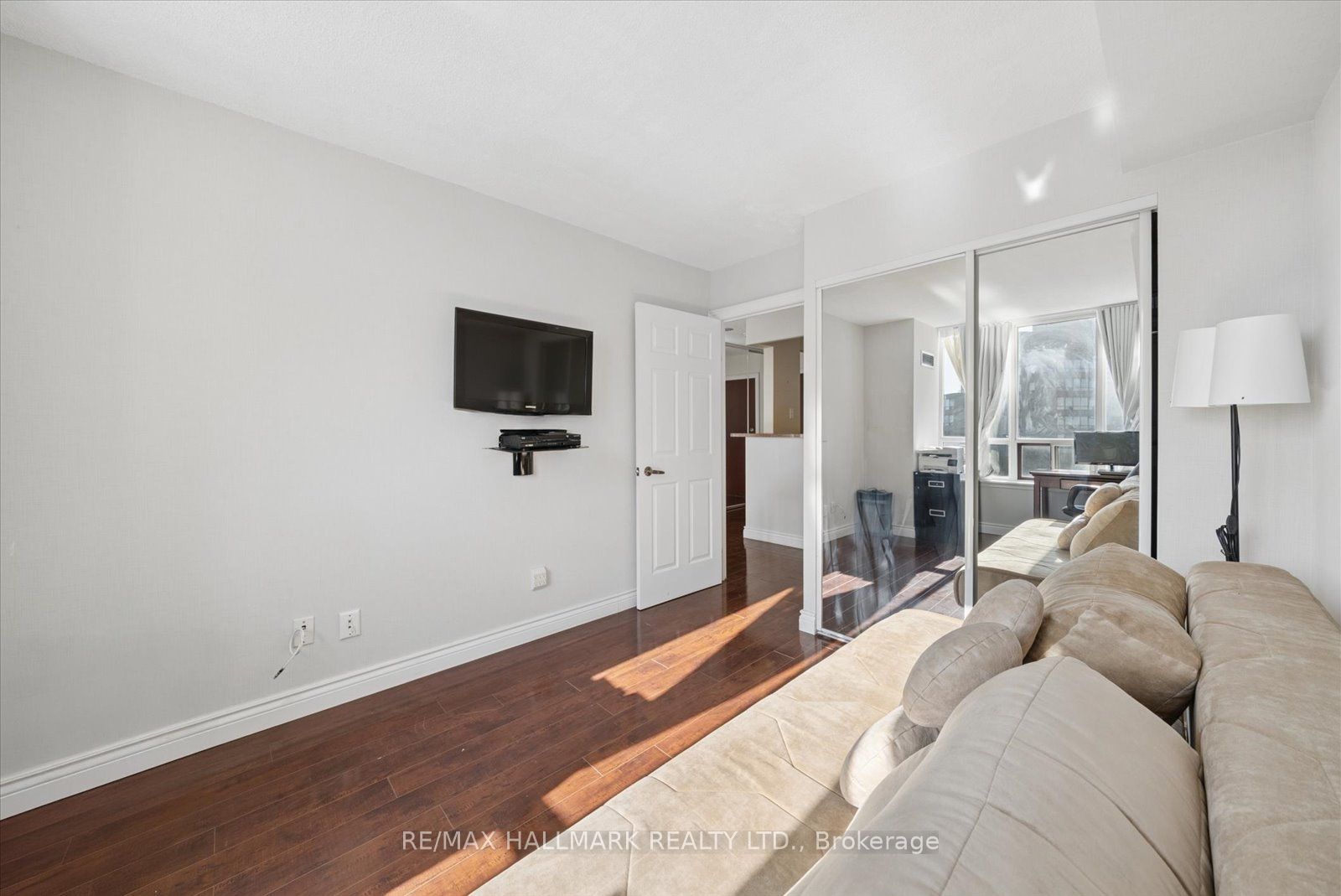 81 Townsgate Drive 512 Property Photo 20
