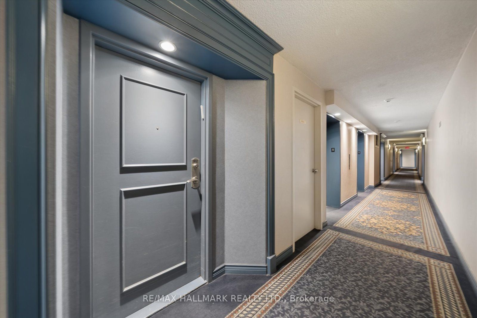 81 Townsgate Drive 512 Property Photo 25
