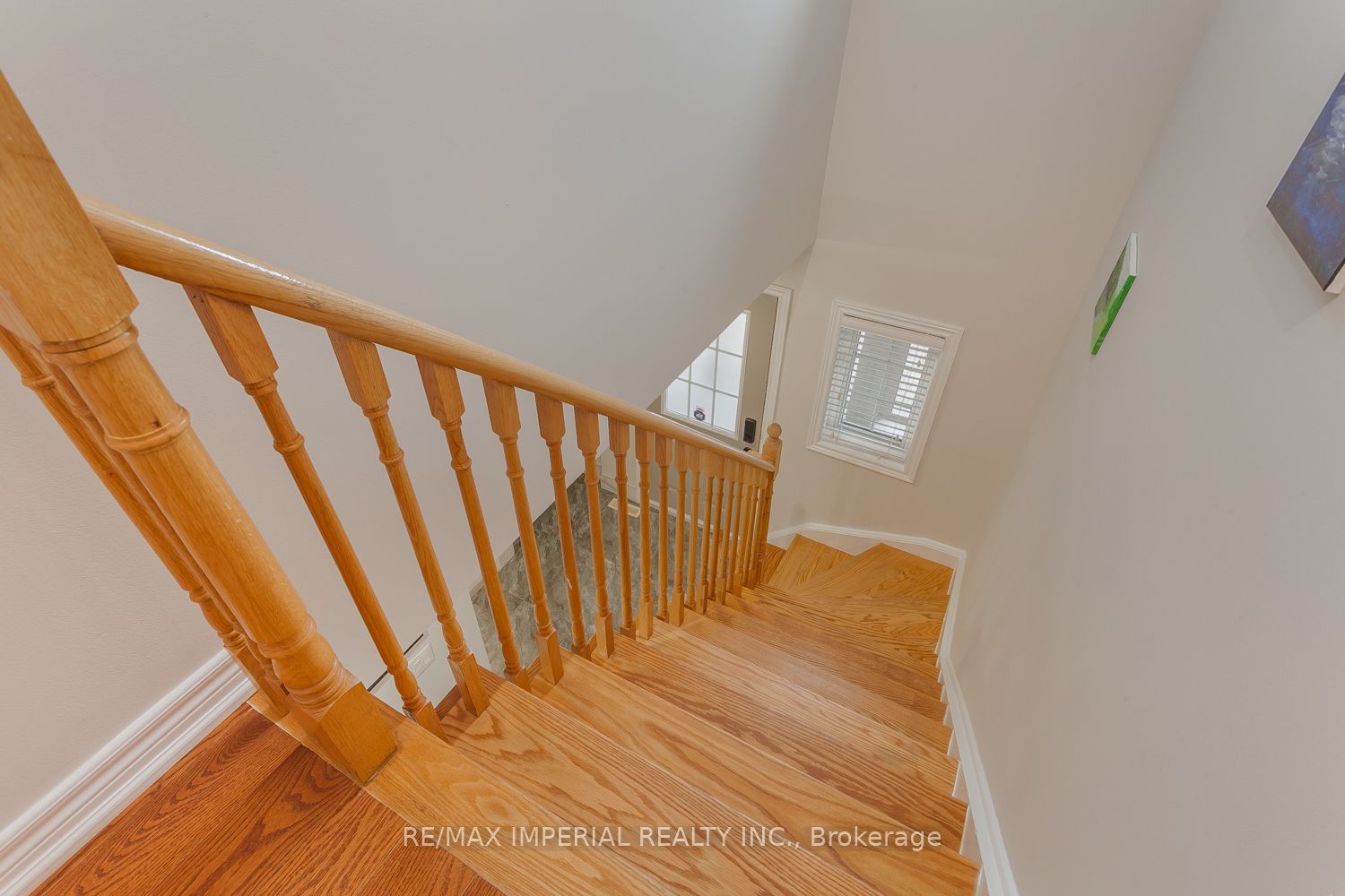 85 Ne Maple Ridge Crescent E Property Photo 12