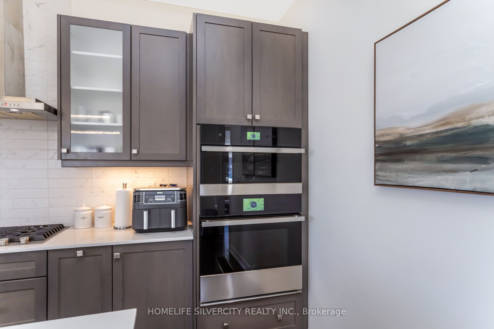 31 Canard Drive Property Photo 10