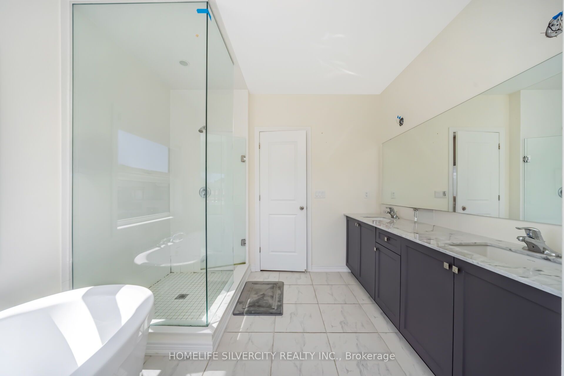 31 Canard Drive Property Photo 21