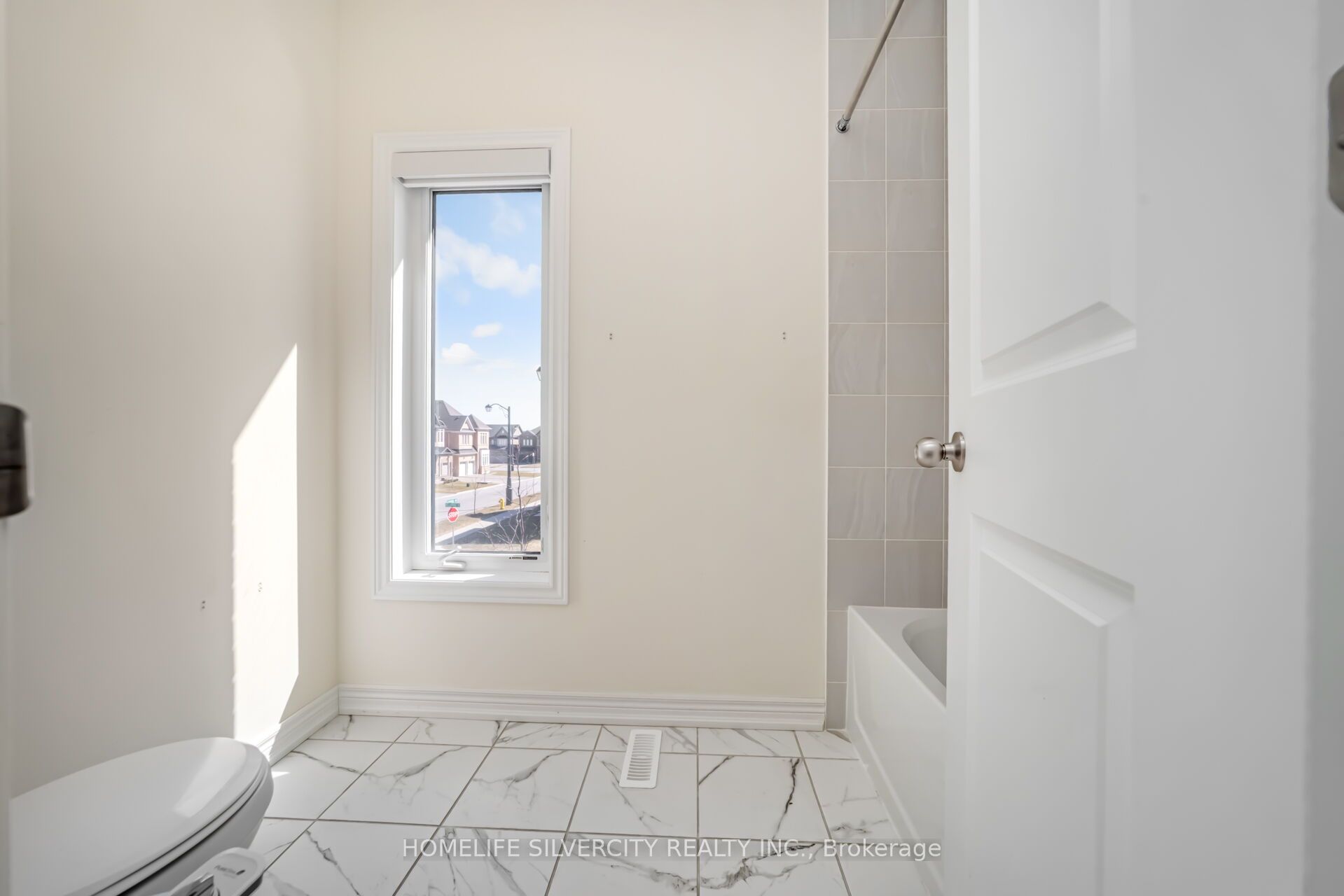 31 Canard Drive Property Photo 23