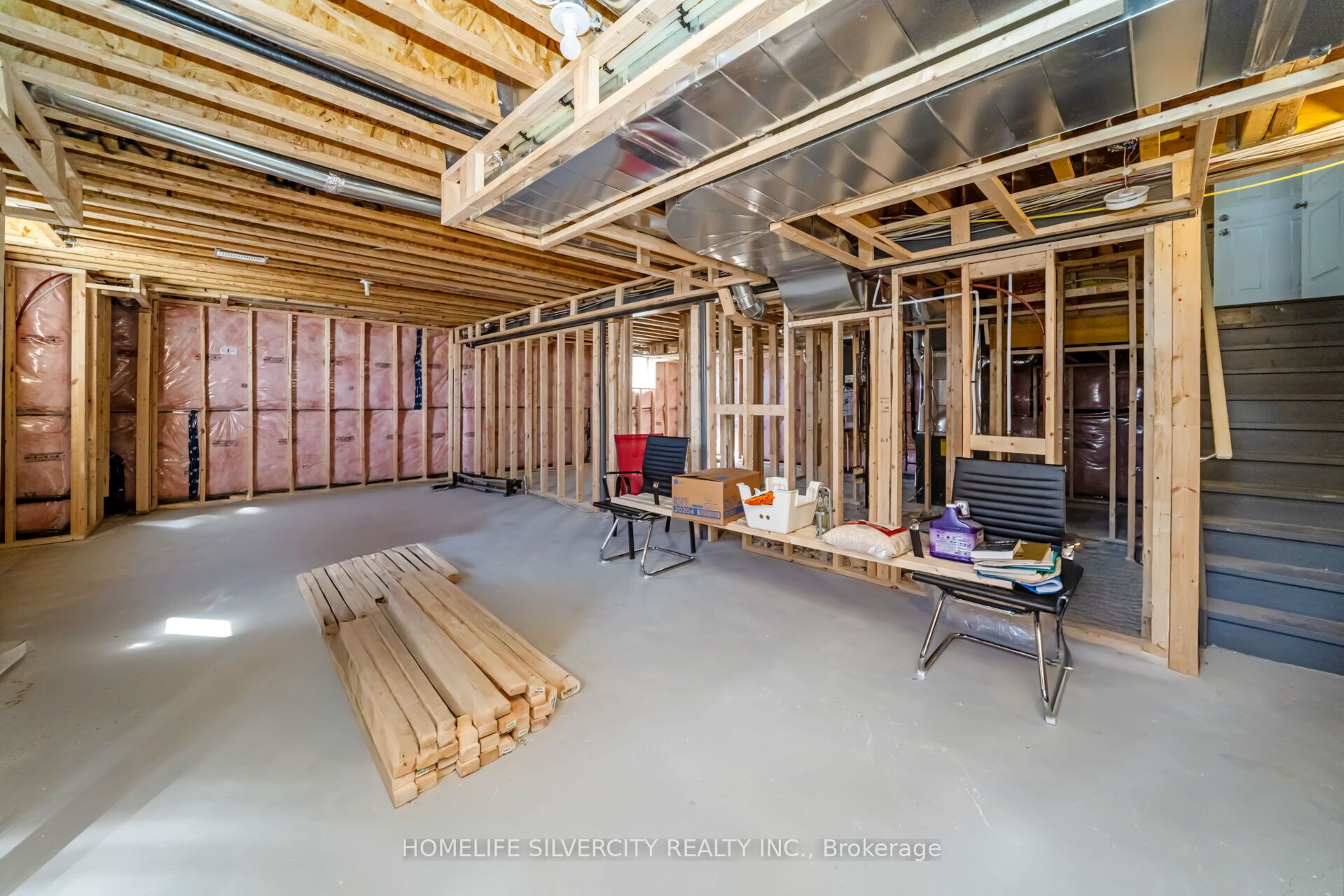 31 Canard Drive Property Photo 27