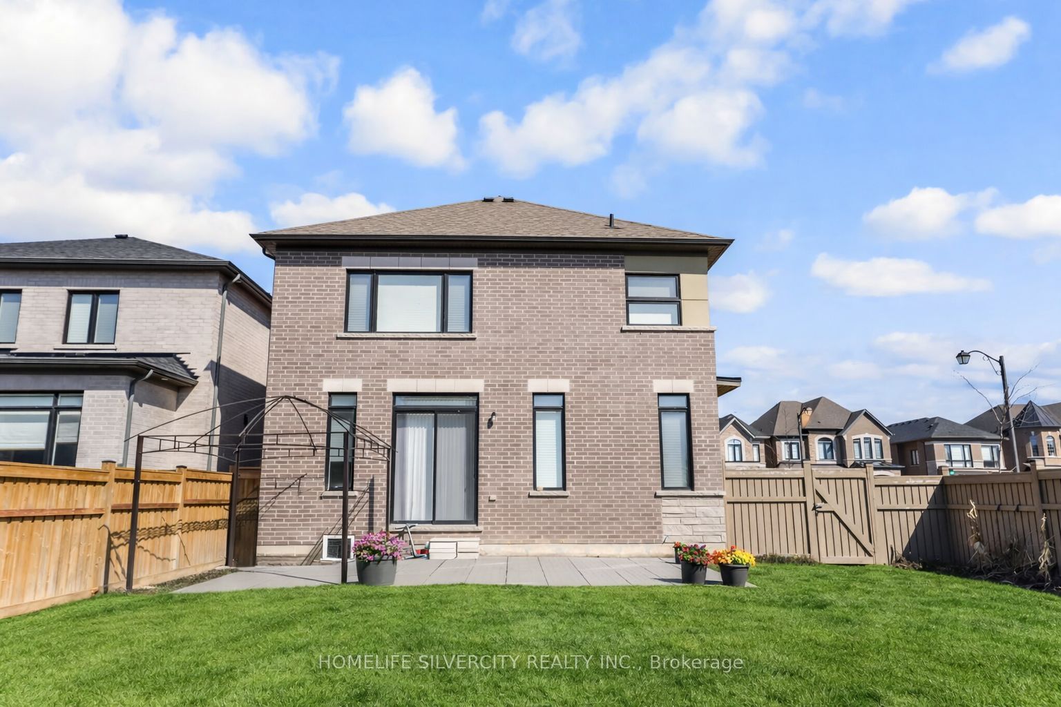 31 Canard Drive Property Photo 32