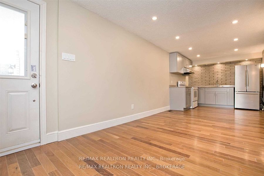 2 Callahan Road Lower Property Photo 3