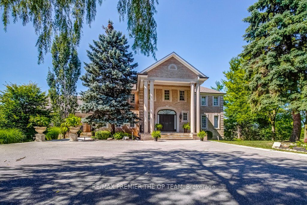 118 Cowan Drive Property Photo 1