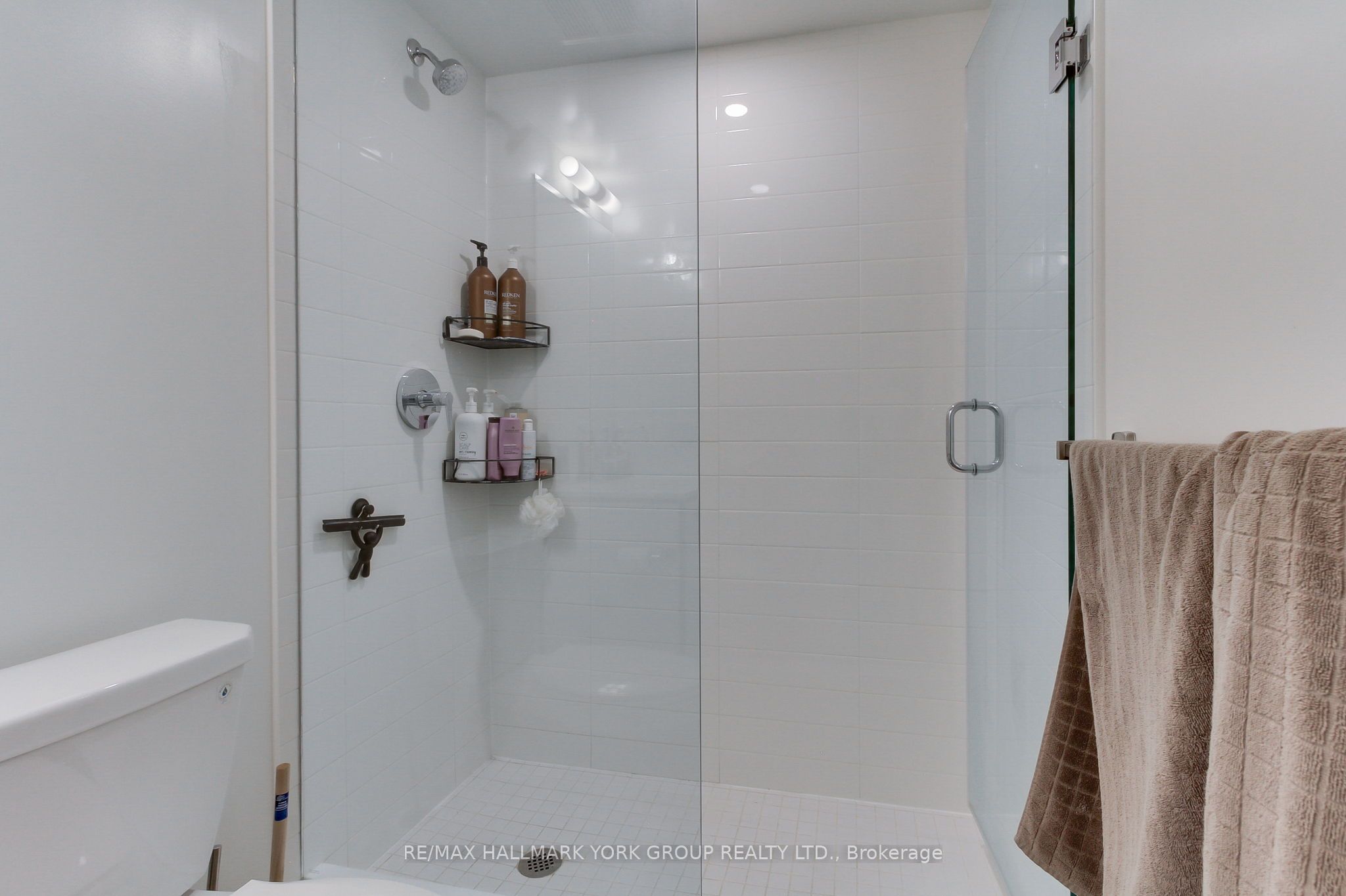 185 Deerfield Road 419 Property Photo 23