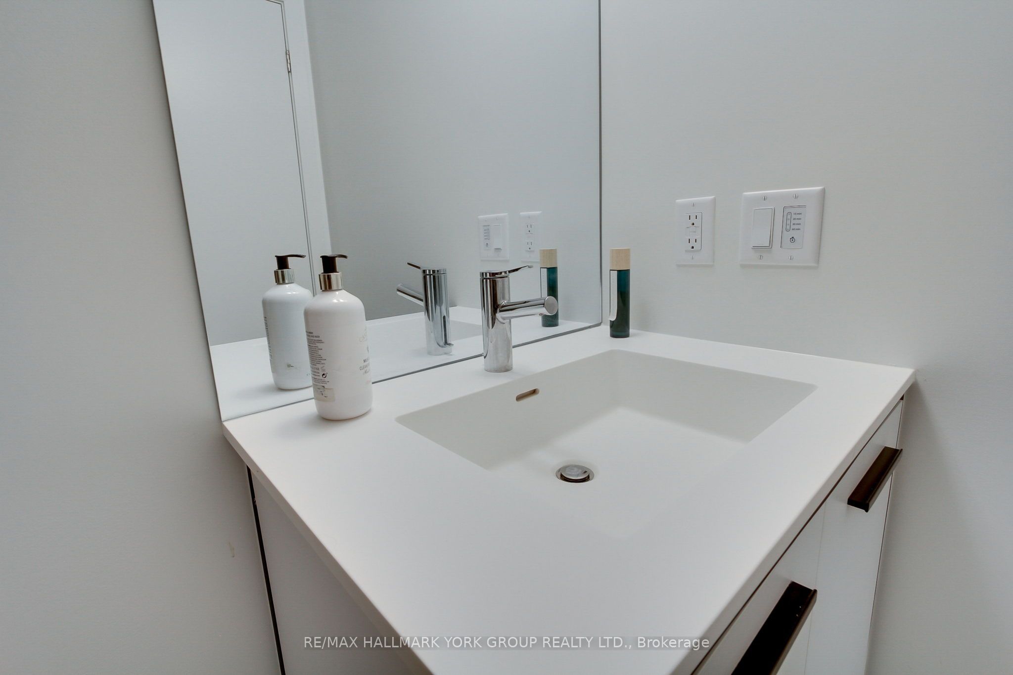 185 Deerfield Road 419 Property Photo 27