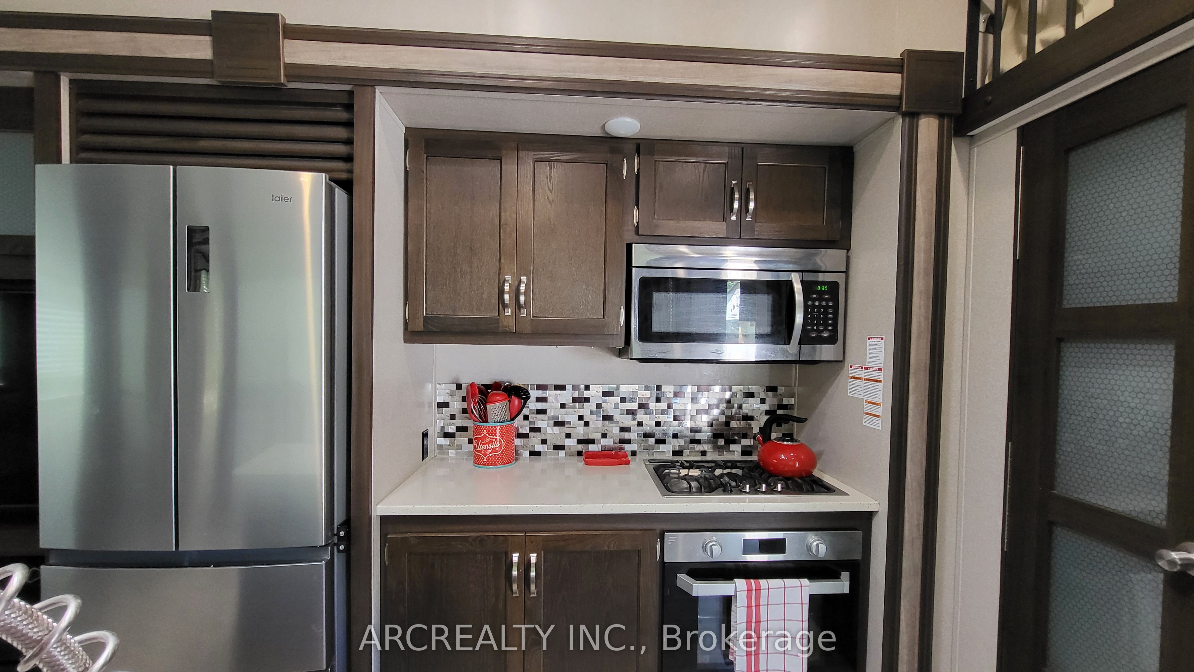 69 Horseshoe Circle Property Photo 6