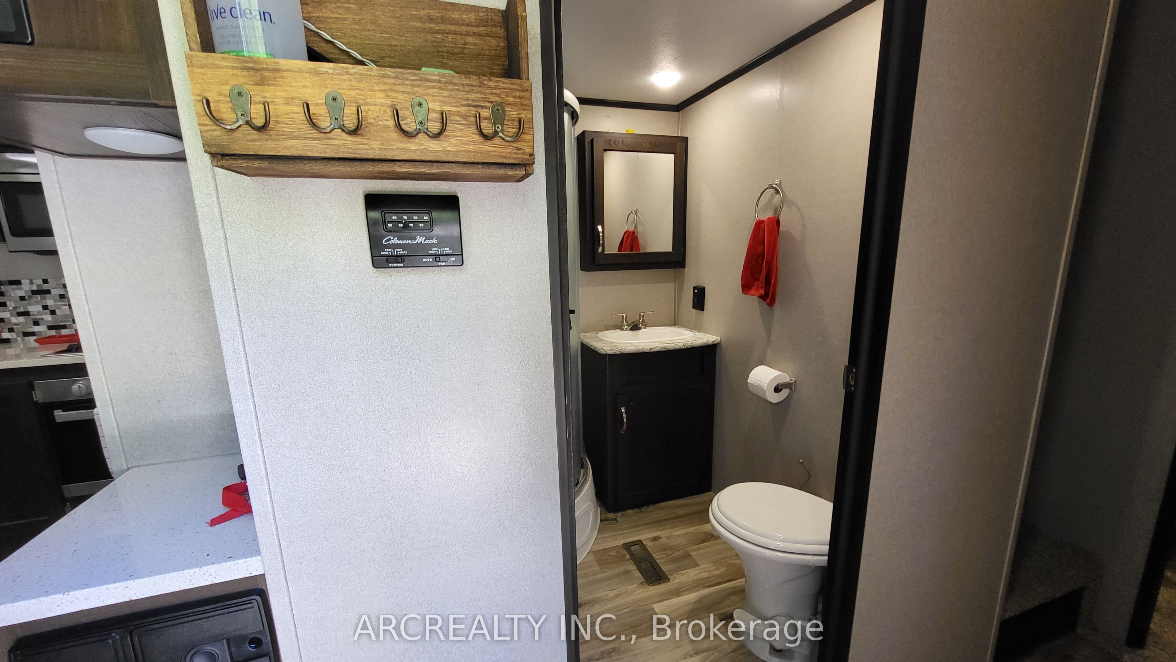 69 Horseshoe Circle Property Photo 12