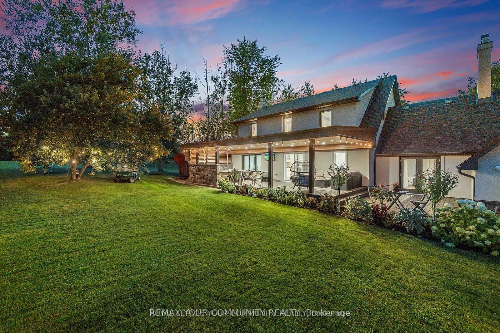 6743 3rd Line Property Photo 3