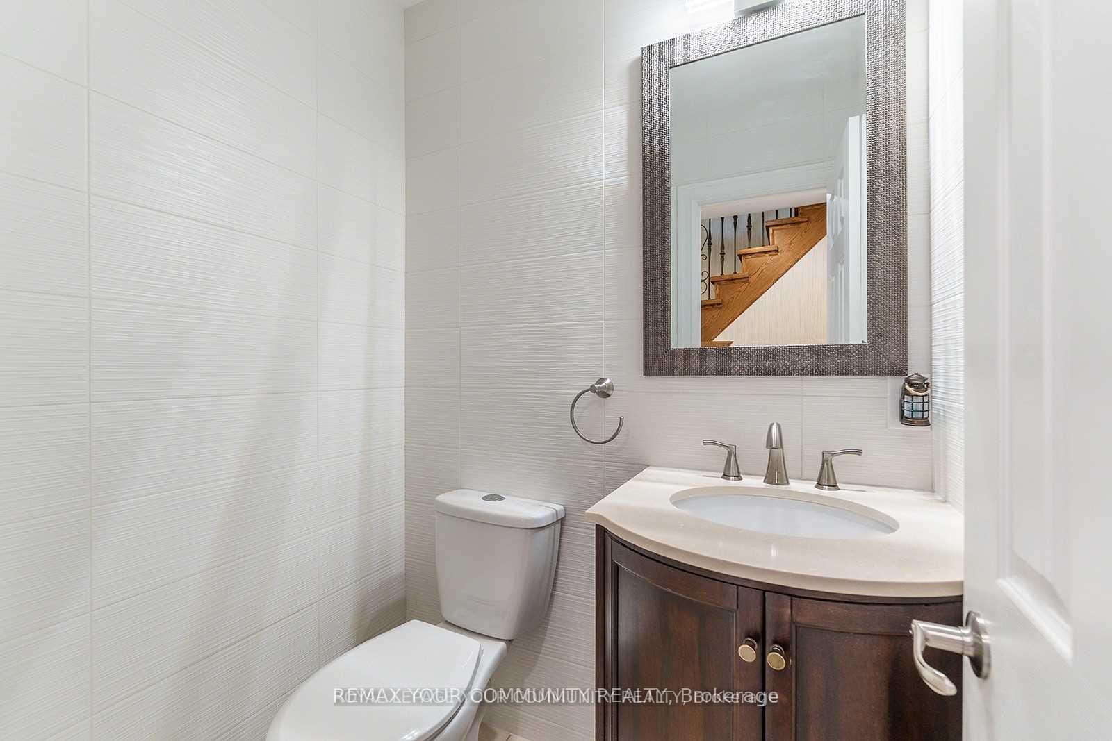 6743 3rd Line Property Photo 20