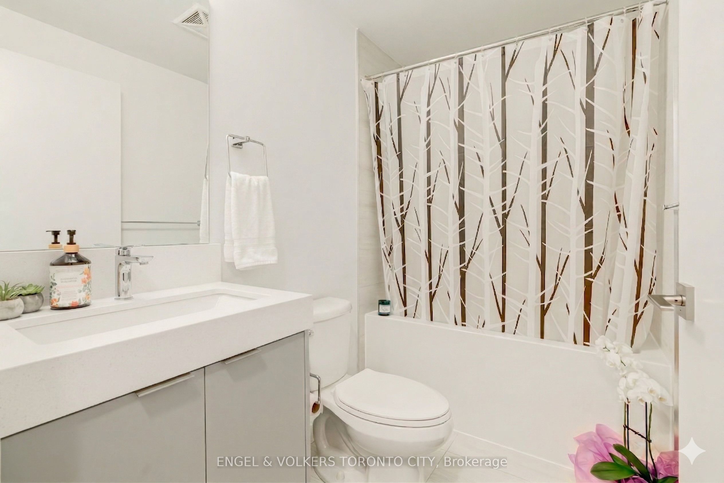 2920 Highway 7 Road 4807 Property Photo 17