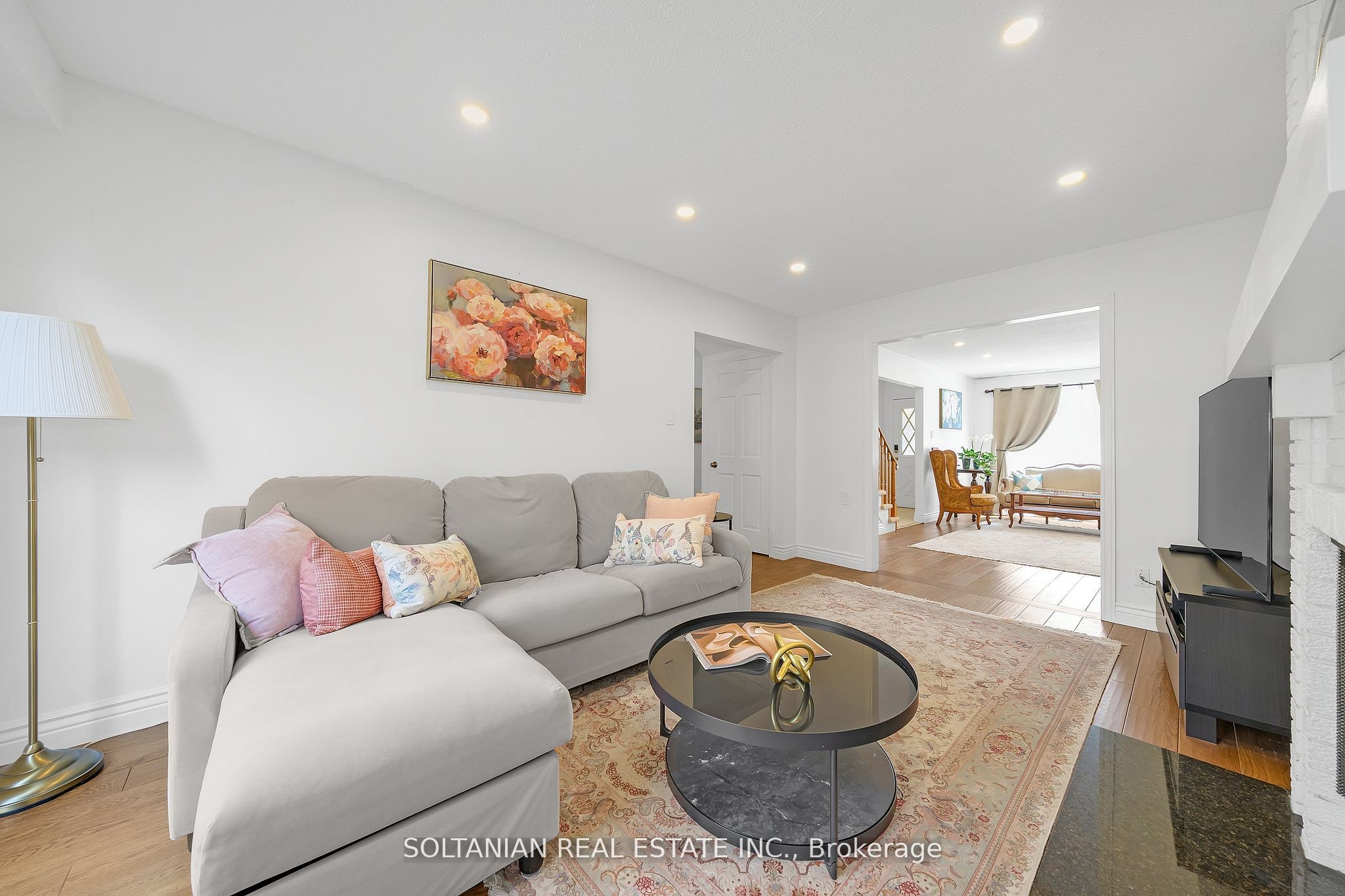 54 Braeburn Drive Property Photo 1