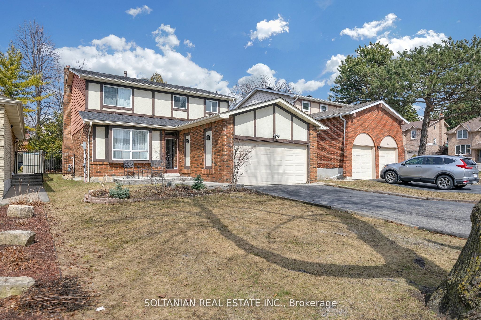 54 Braeburn Drive Property Photo 2