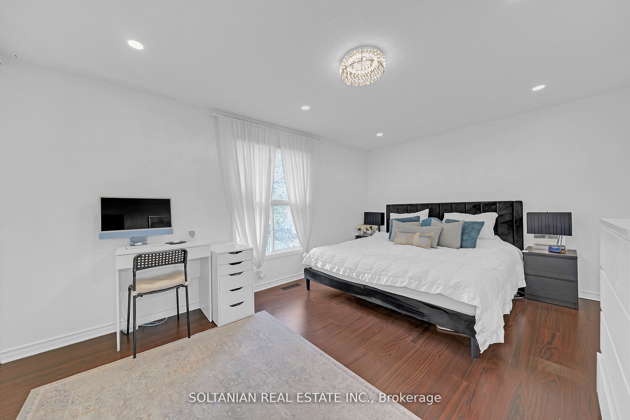 54 Braeburn Drive Property Photo 18