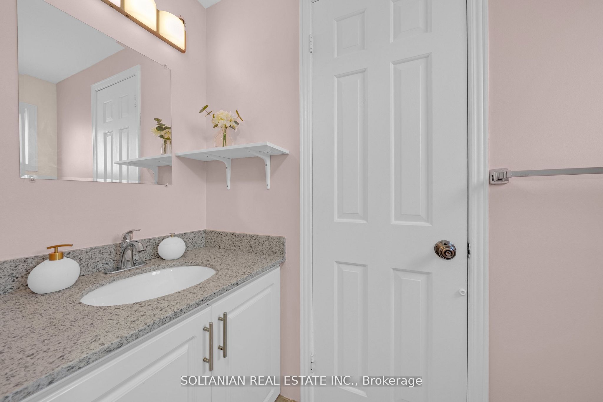 54 Braeburn Drive Property Photo 22