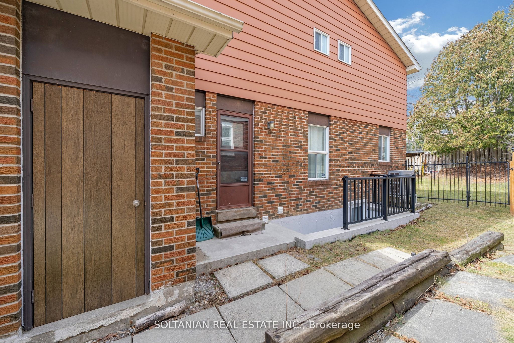 54 Braeburn Drive Property Photo 44
