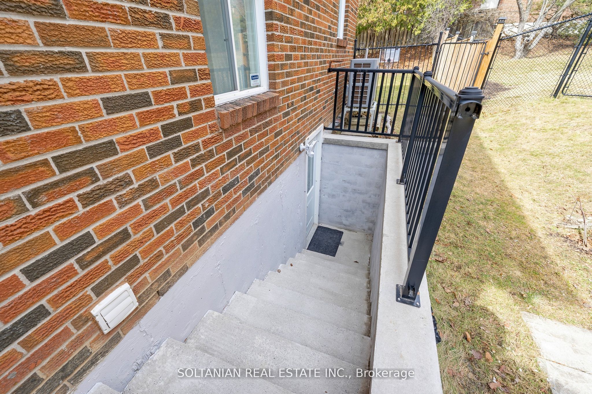 54 Braeburn Drive Property Photo 45