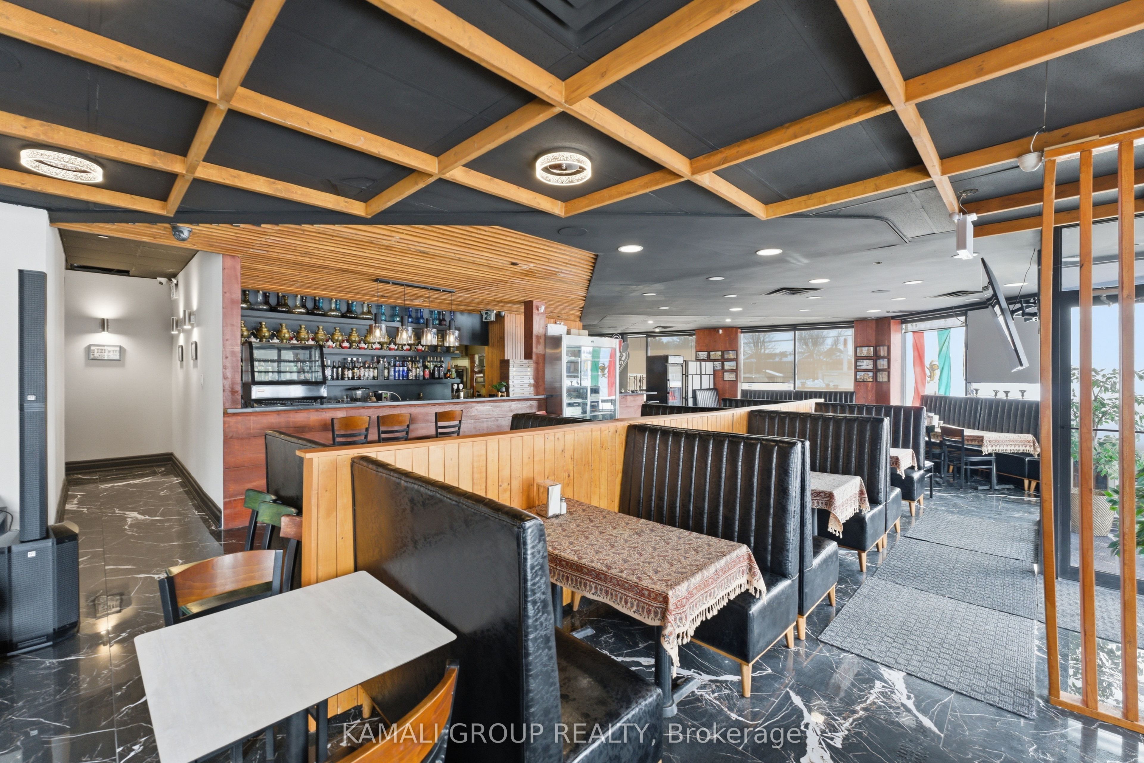 10815 Bathurst Street N 20 Property Photo 16