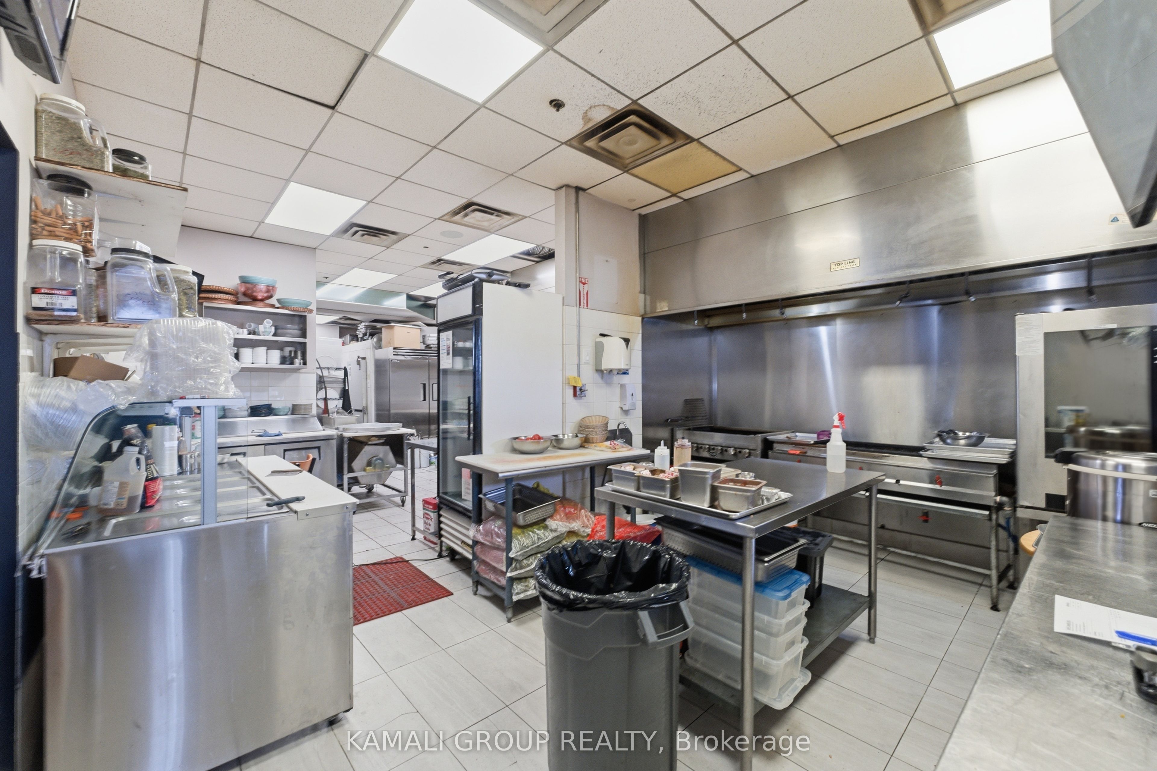 10815 Bathurst Street N 20 Property Photo 27