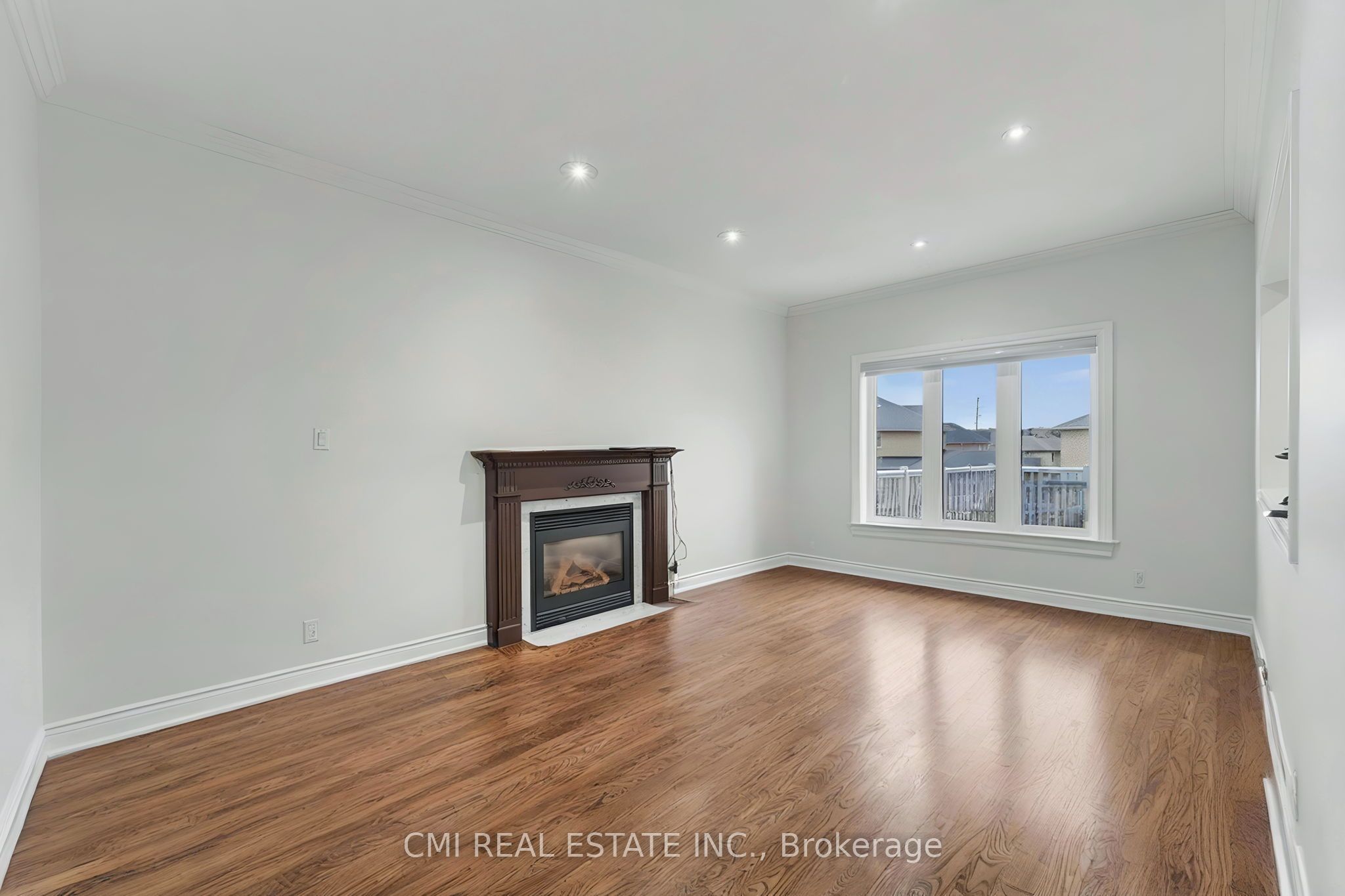 717 Vaughan Mills Road Property Photo 6