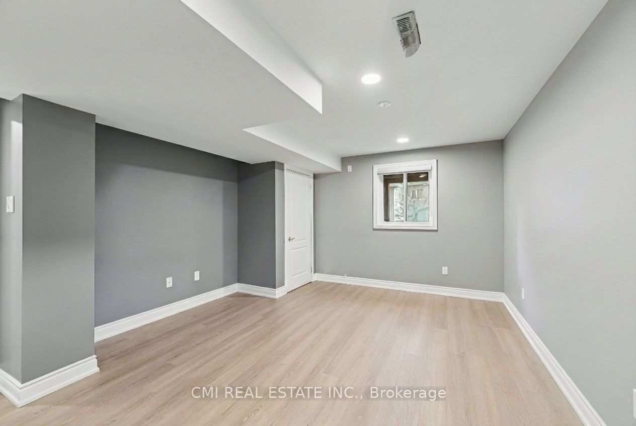 717 Vaughan Mills Road Property Photo 39