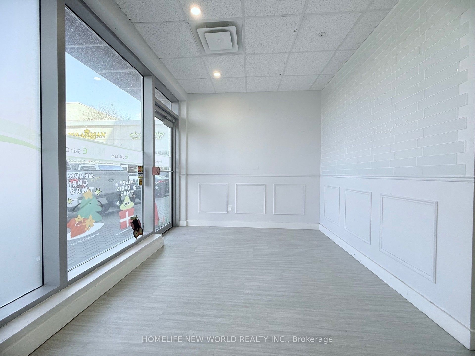 7181 Yonge Street 7 &108 &109 Property Photo 6