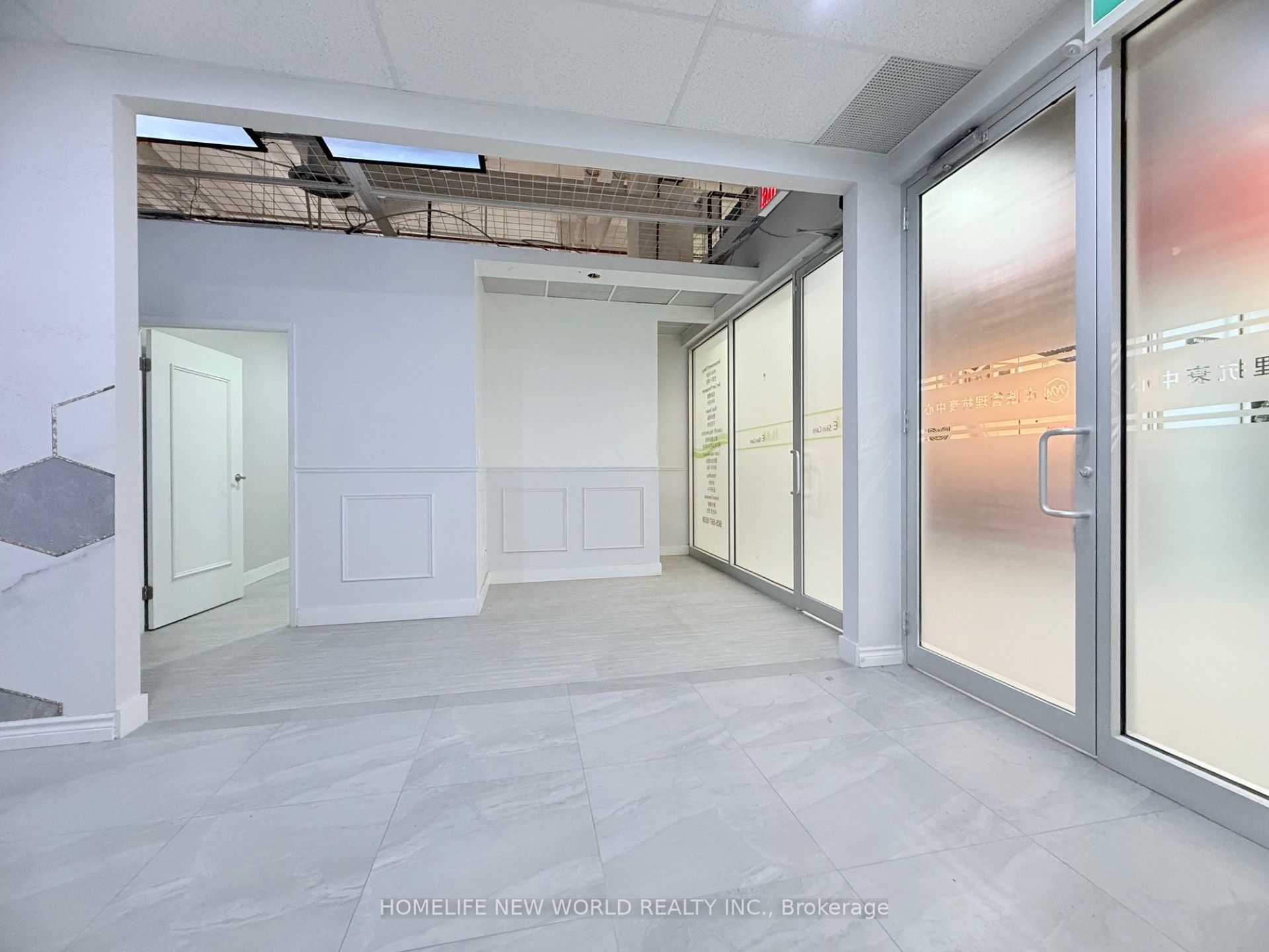 7181 Yonge Street 7 &108 &109 Property Photo 7