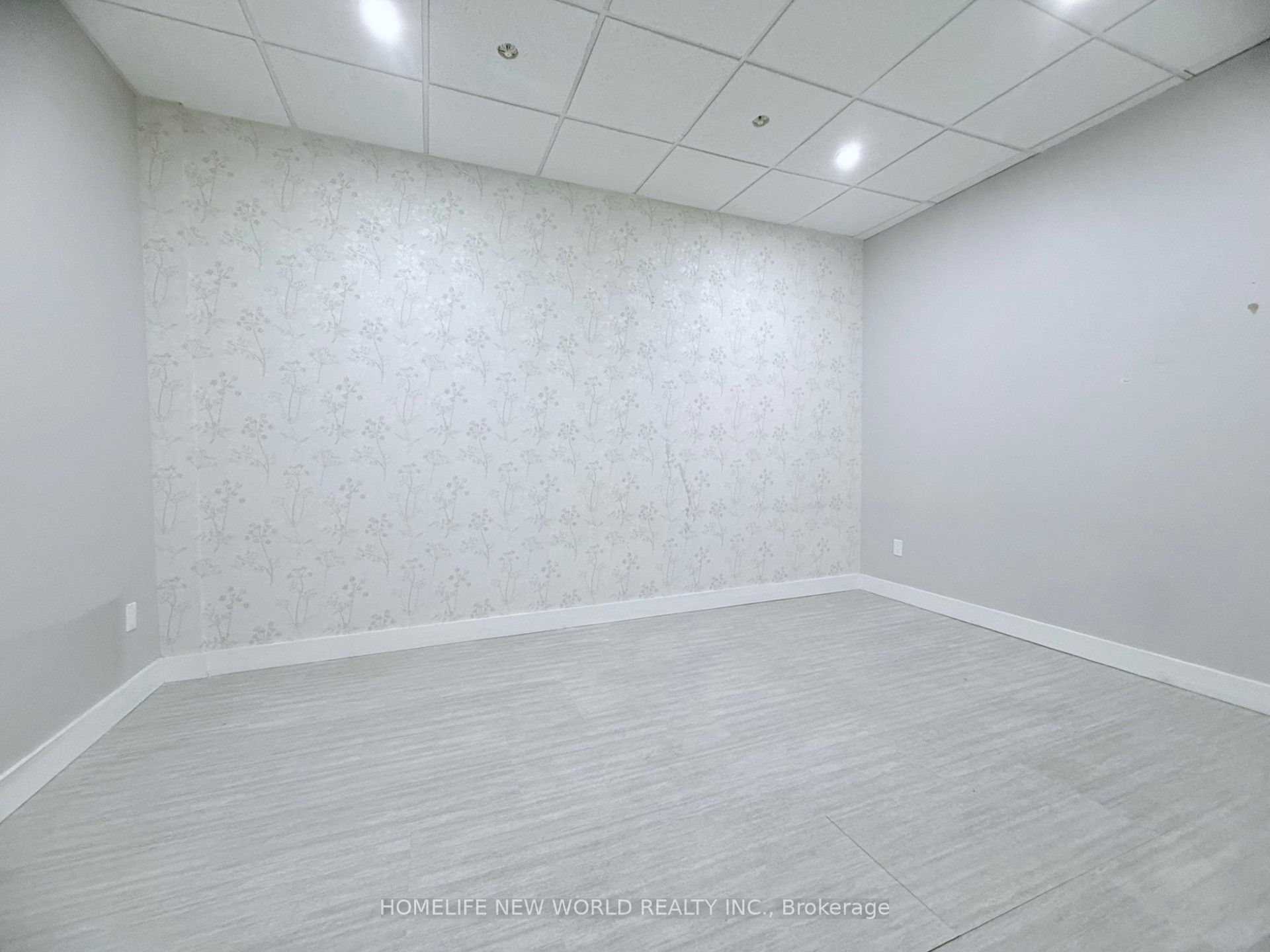 7181 Yonge Street 7 &108 &109 Property Photo 14
