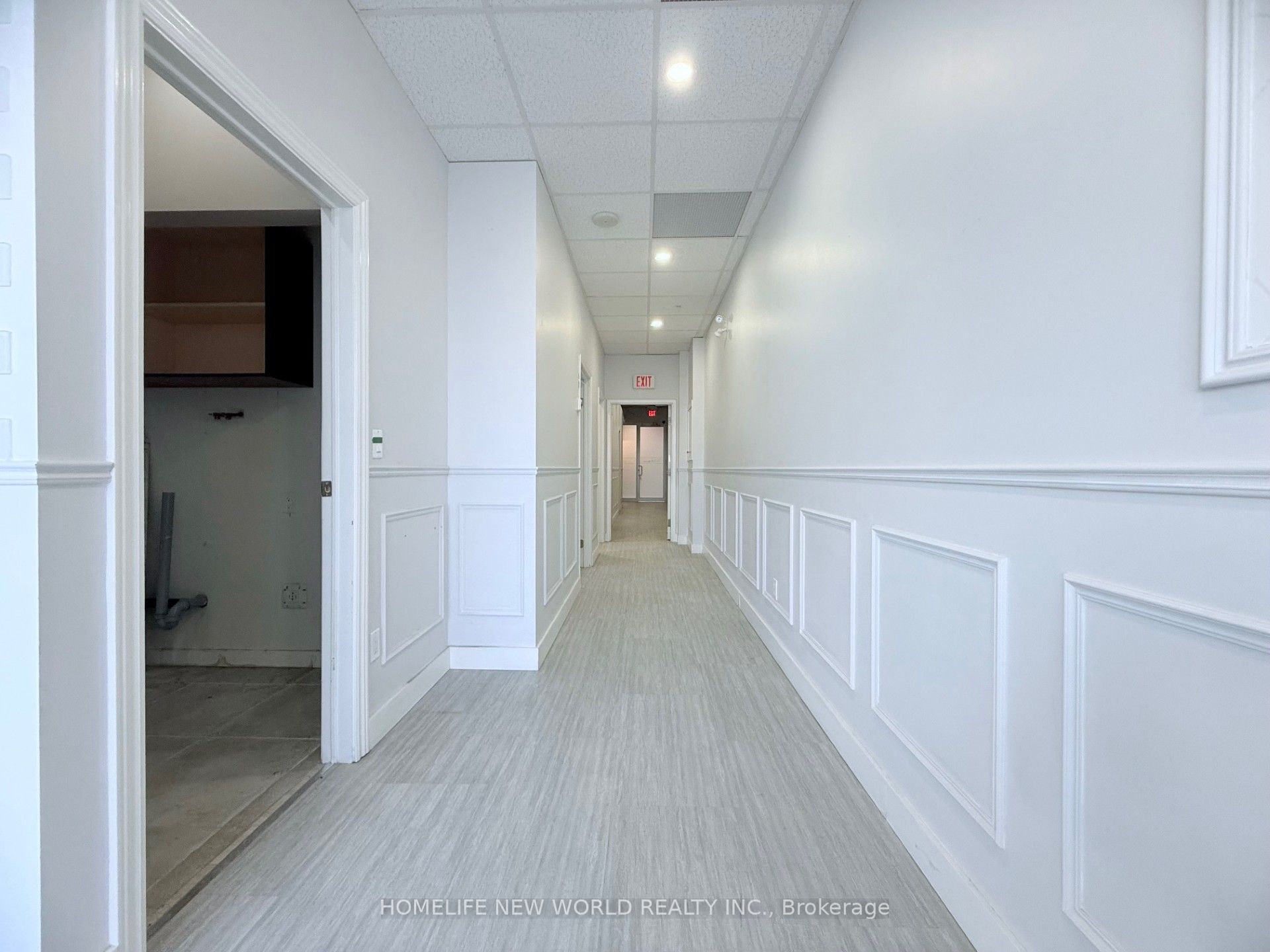 7181 Yonge Street 7 &108 &109 Property Photo 19