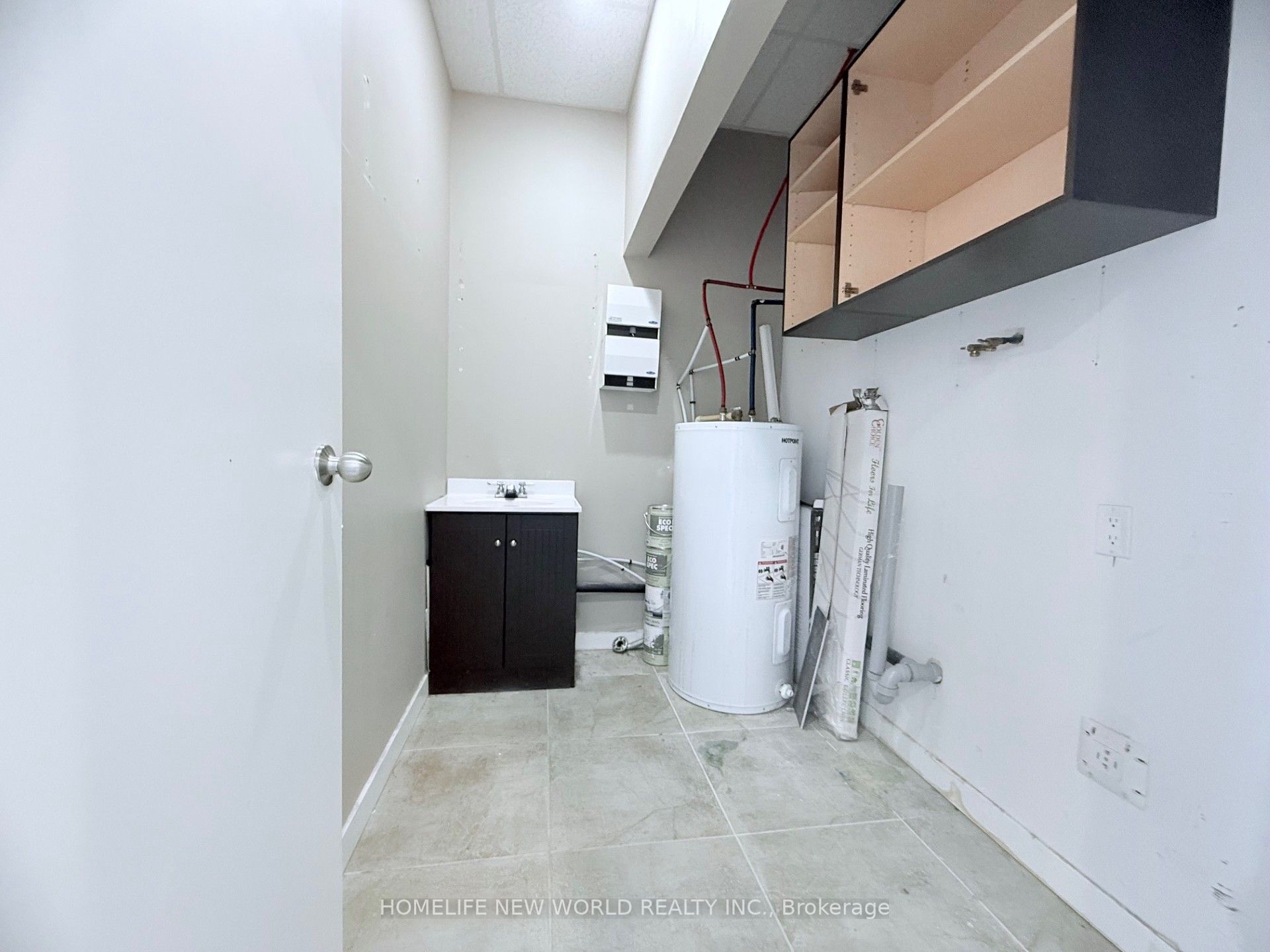 7181 Yonge Street 7 &108 &109 Property Photo 23