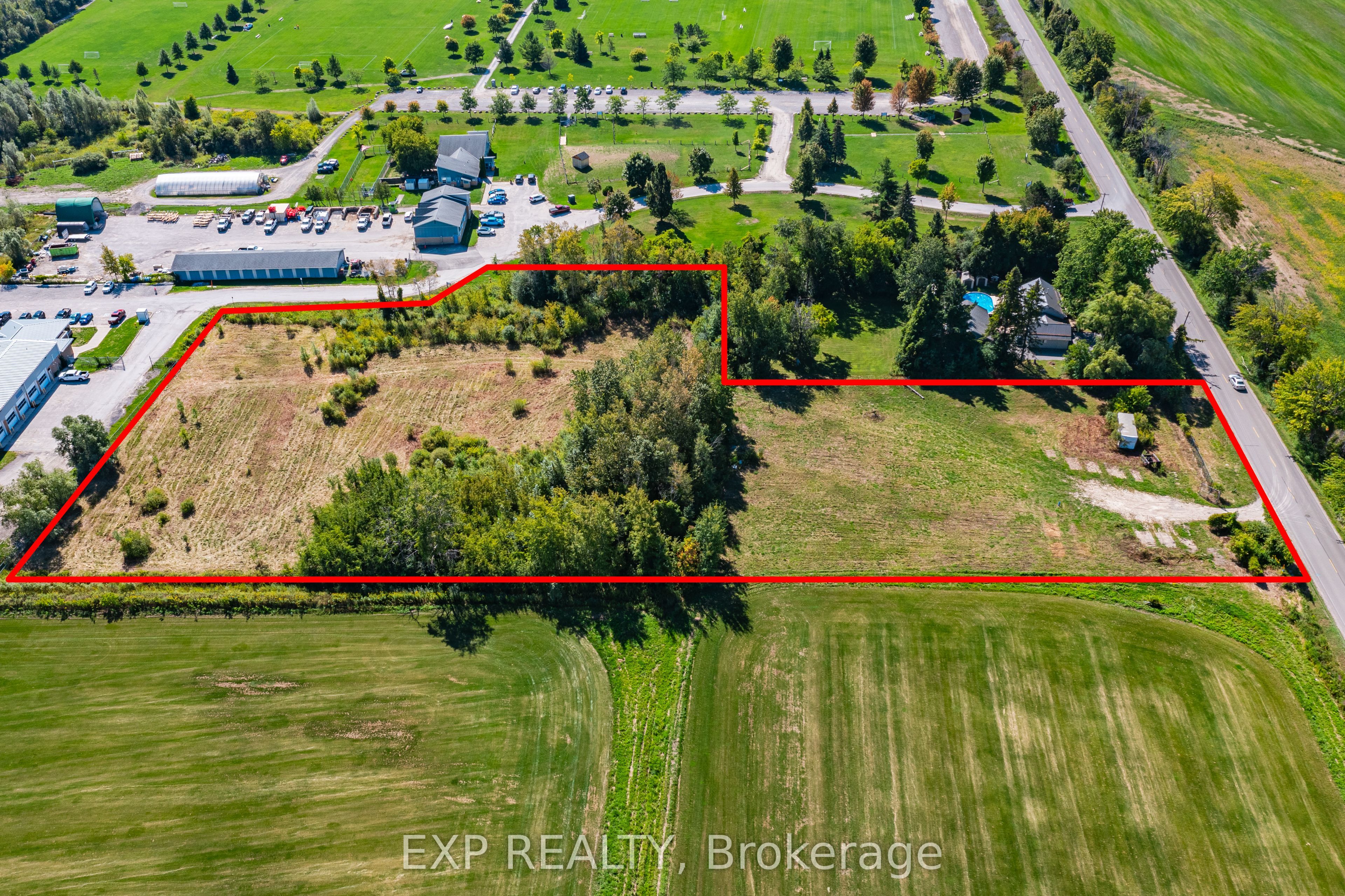 26839 Civic Centre Road Property Photo 2