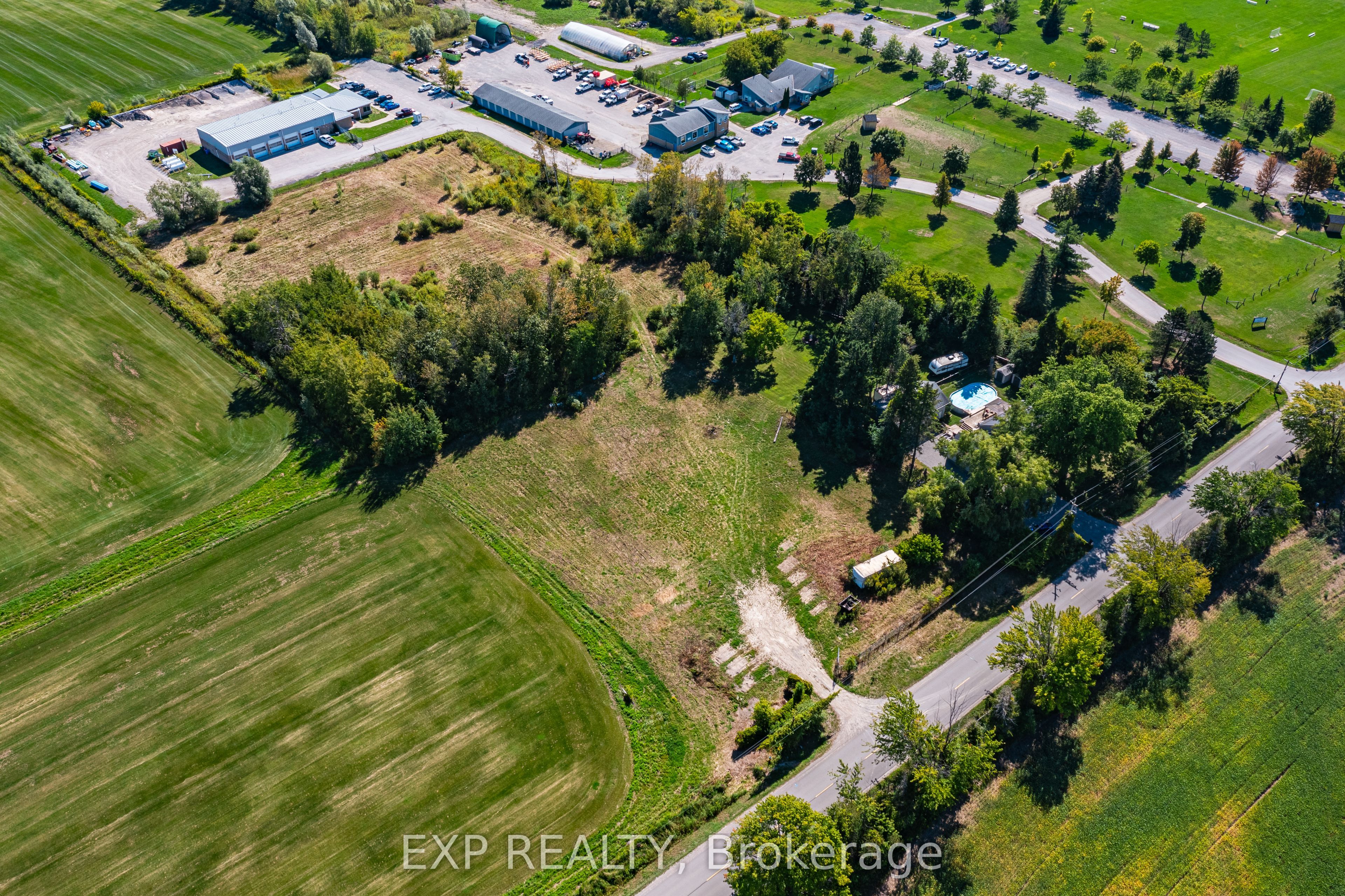 26839 Civic Centre Road Property Photo 14
