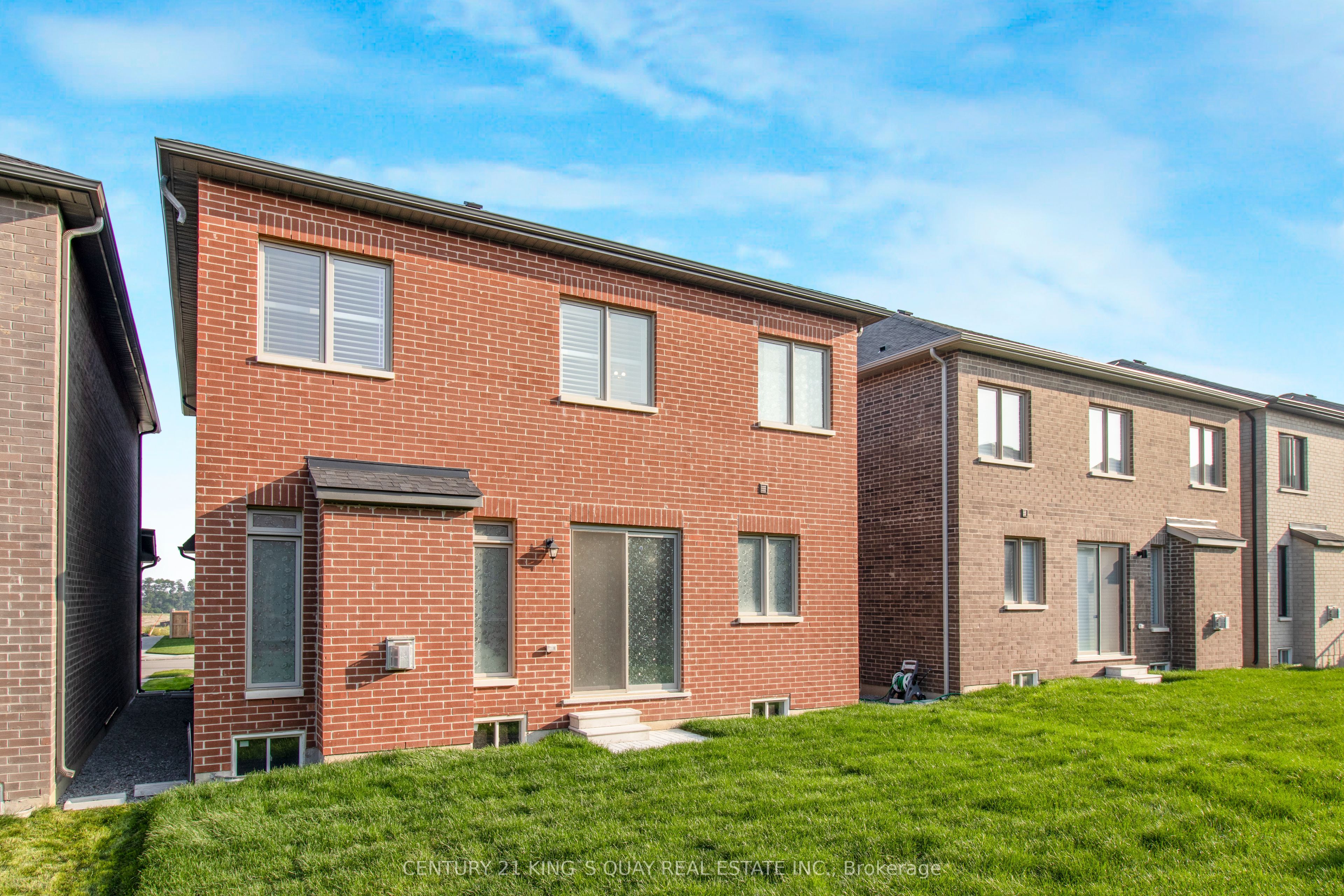 38 Tipp Drive Property Photo 3