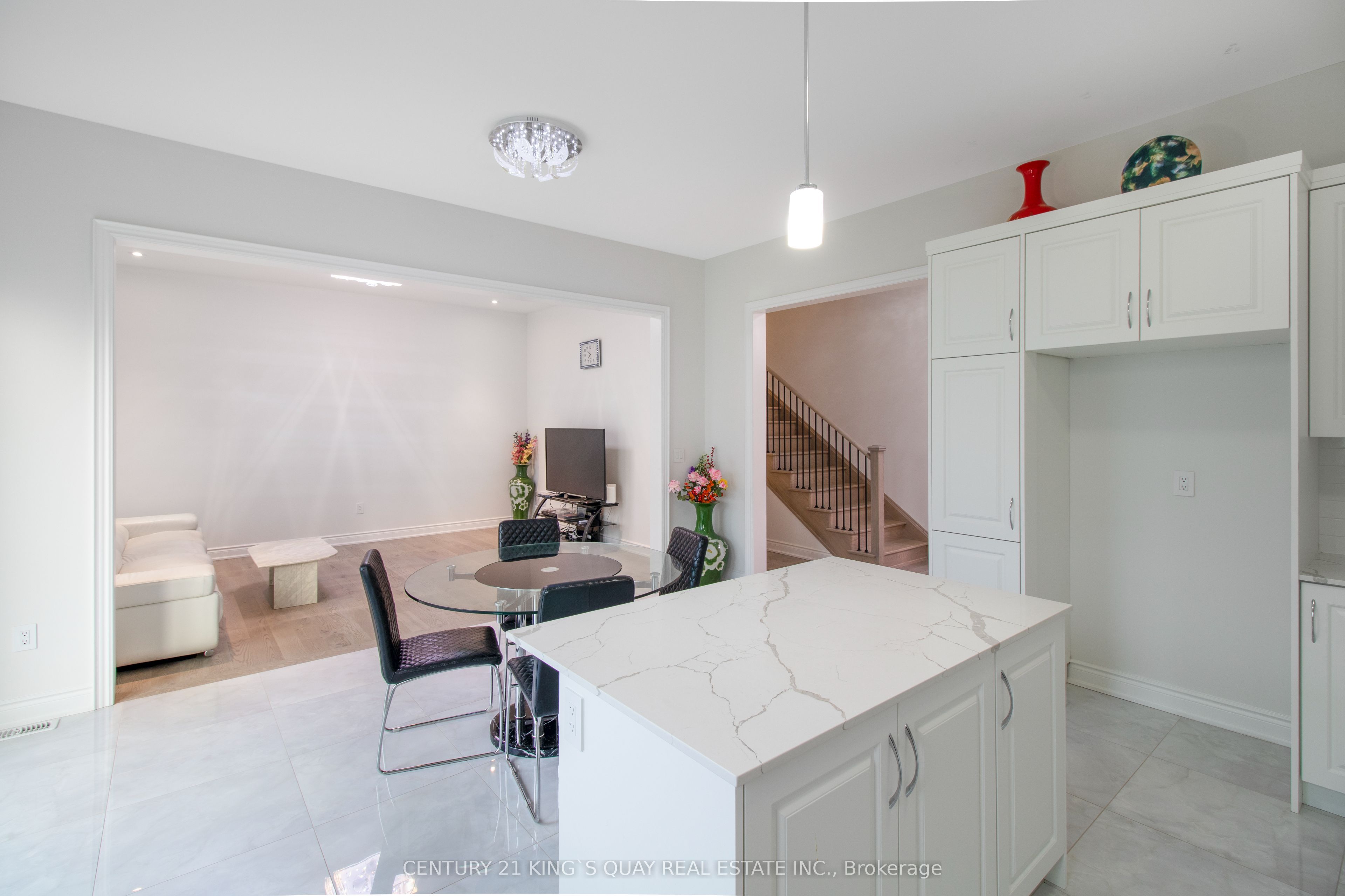 38 Tipp Drive Property Photo 14