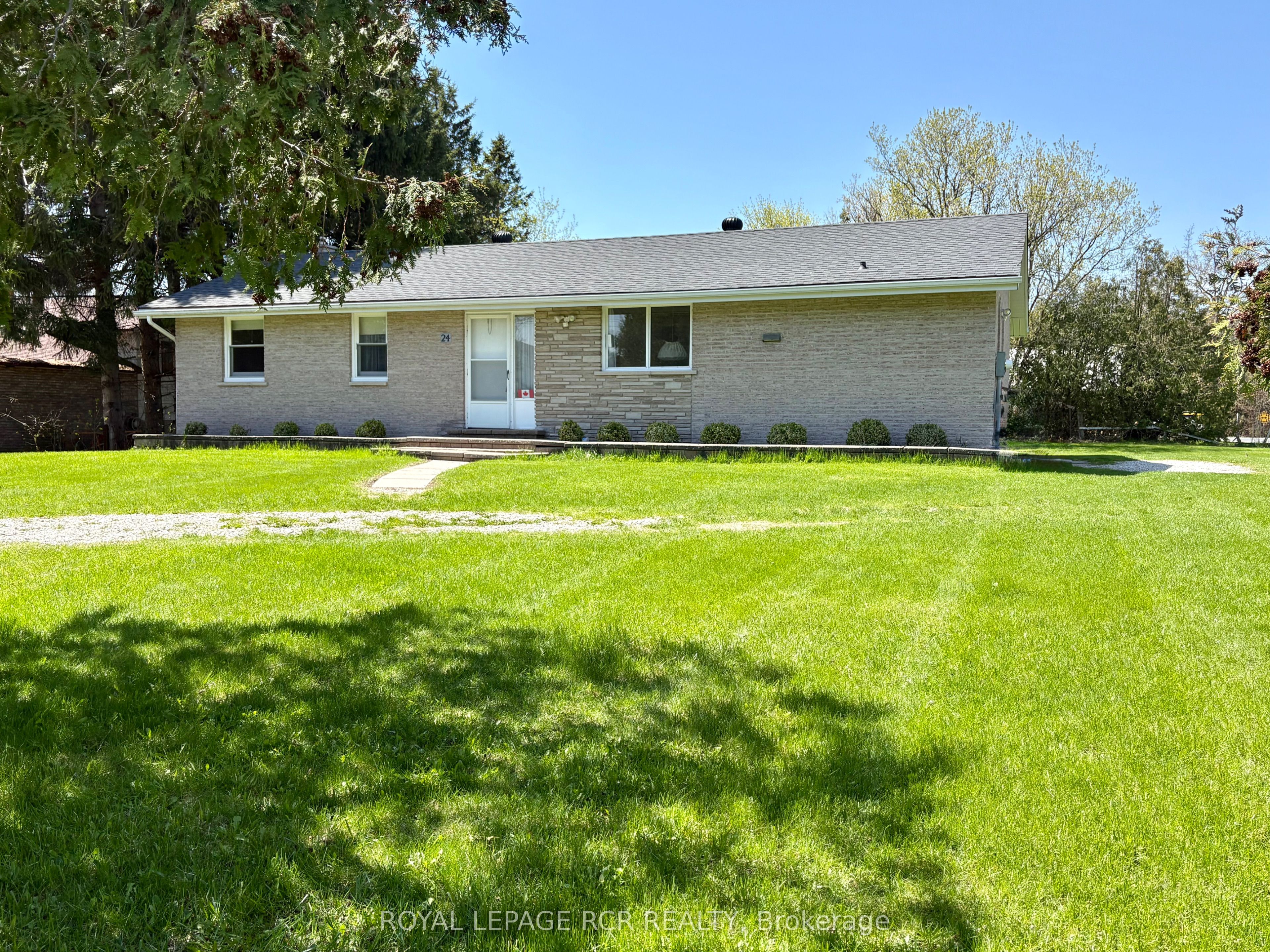 24 Drummond Street Property Photo 2