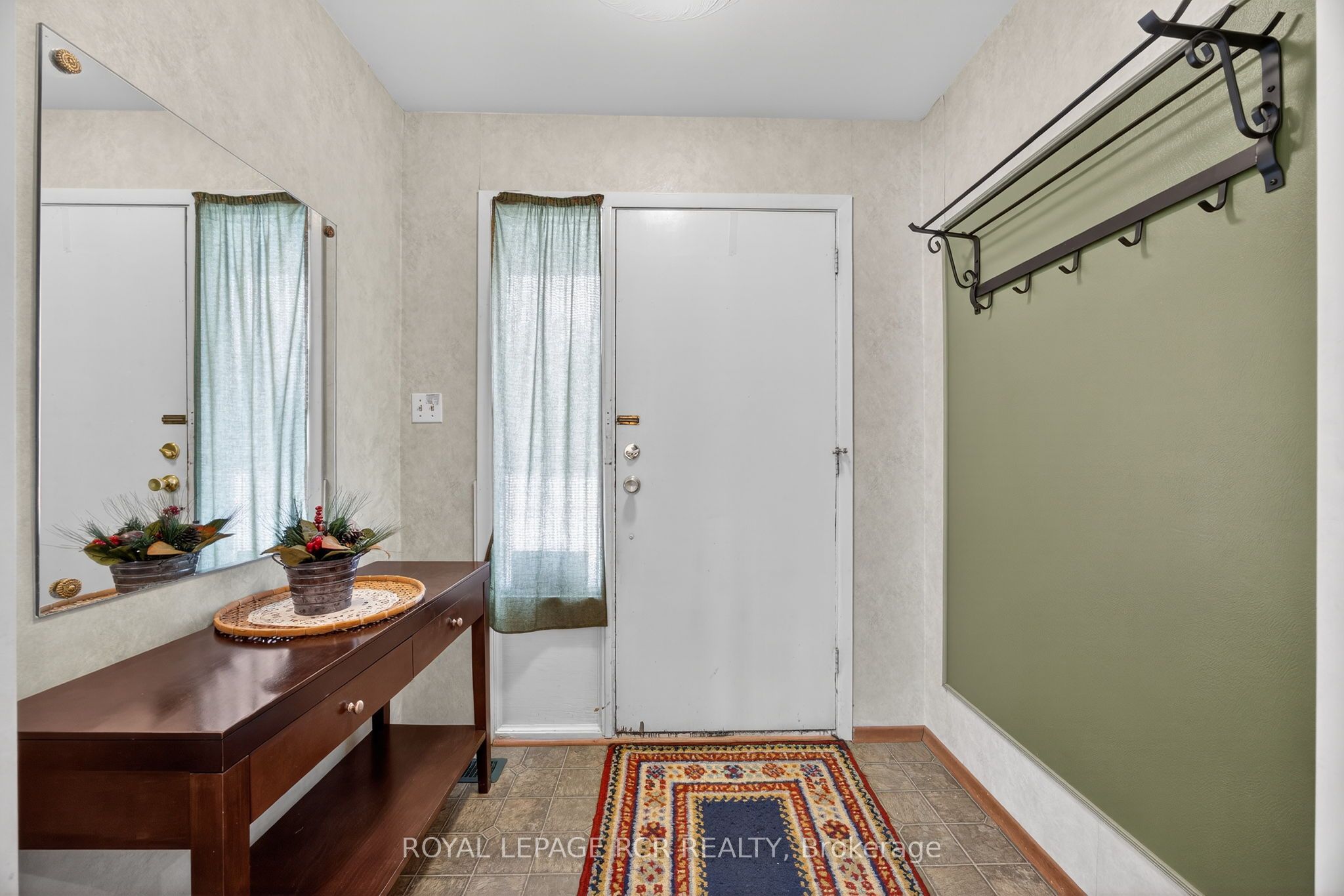 24 Drummond Street Property Photo 3