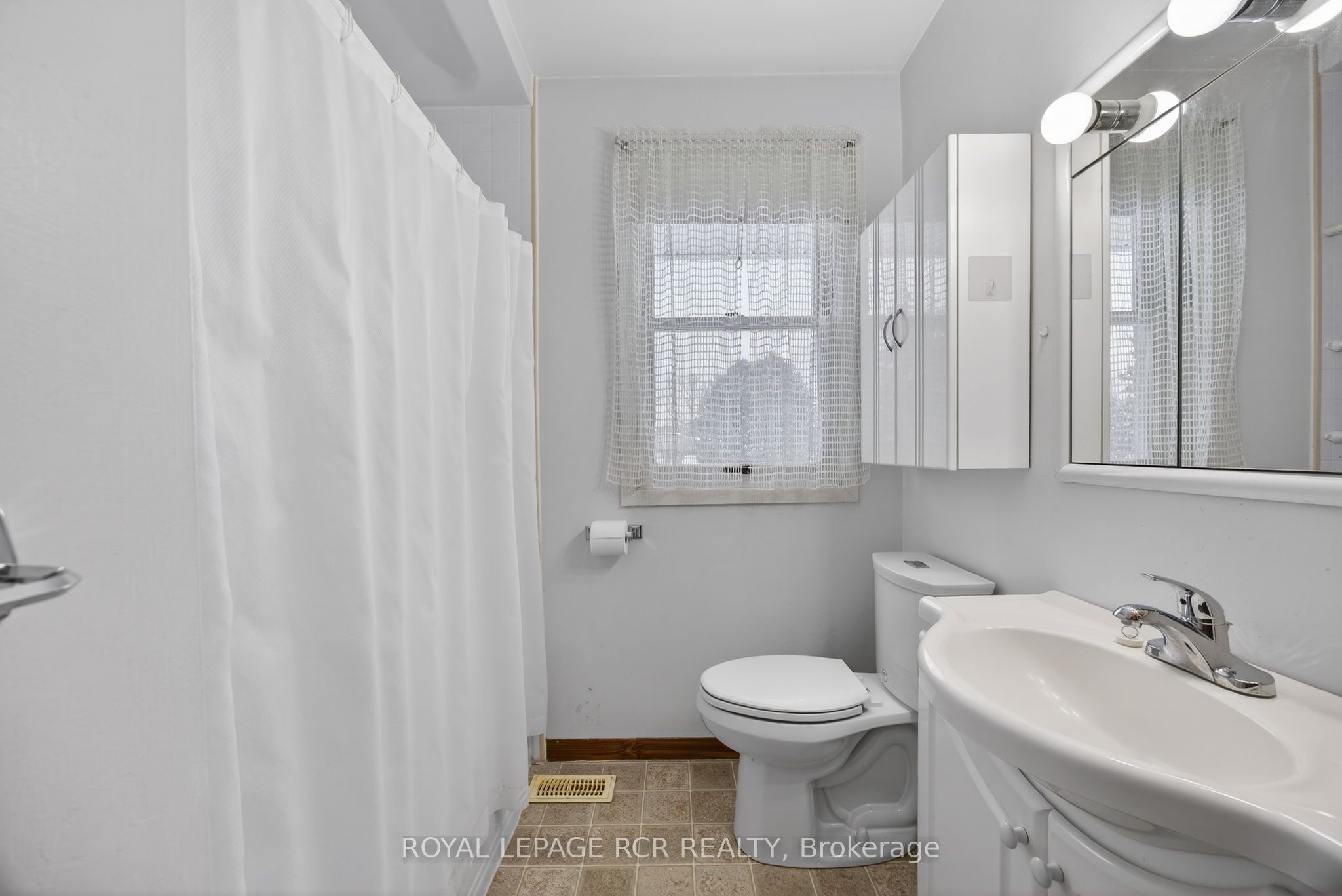 24 Drummond Street Property Photo 20