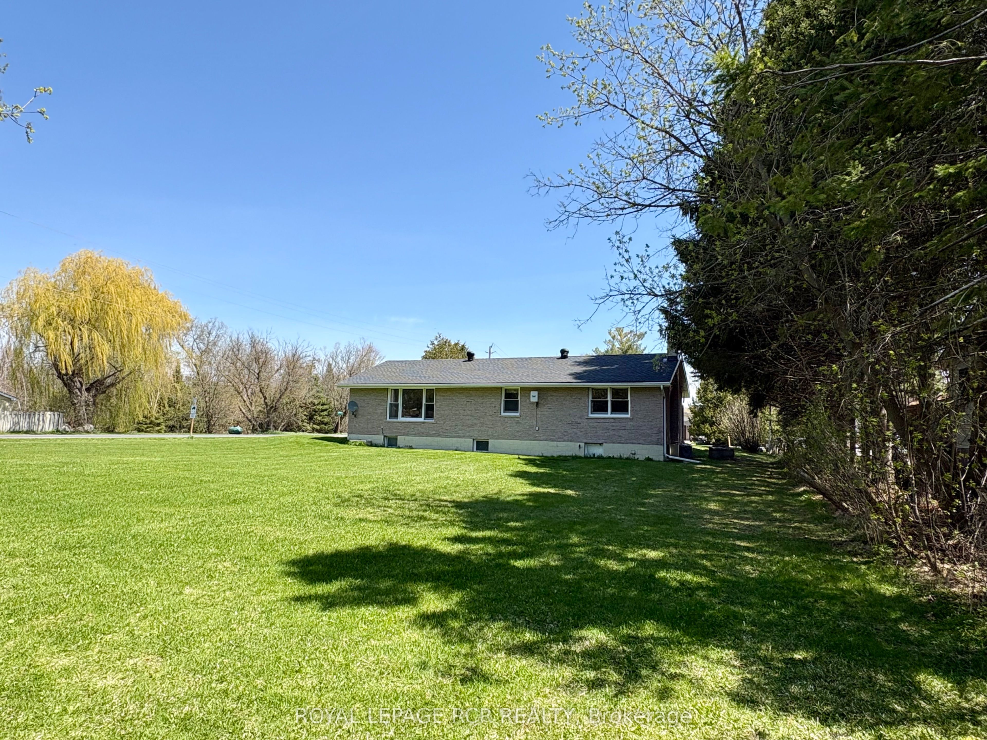 24 Drummond Street Property Photo 23