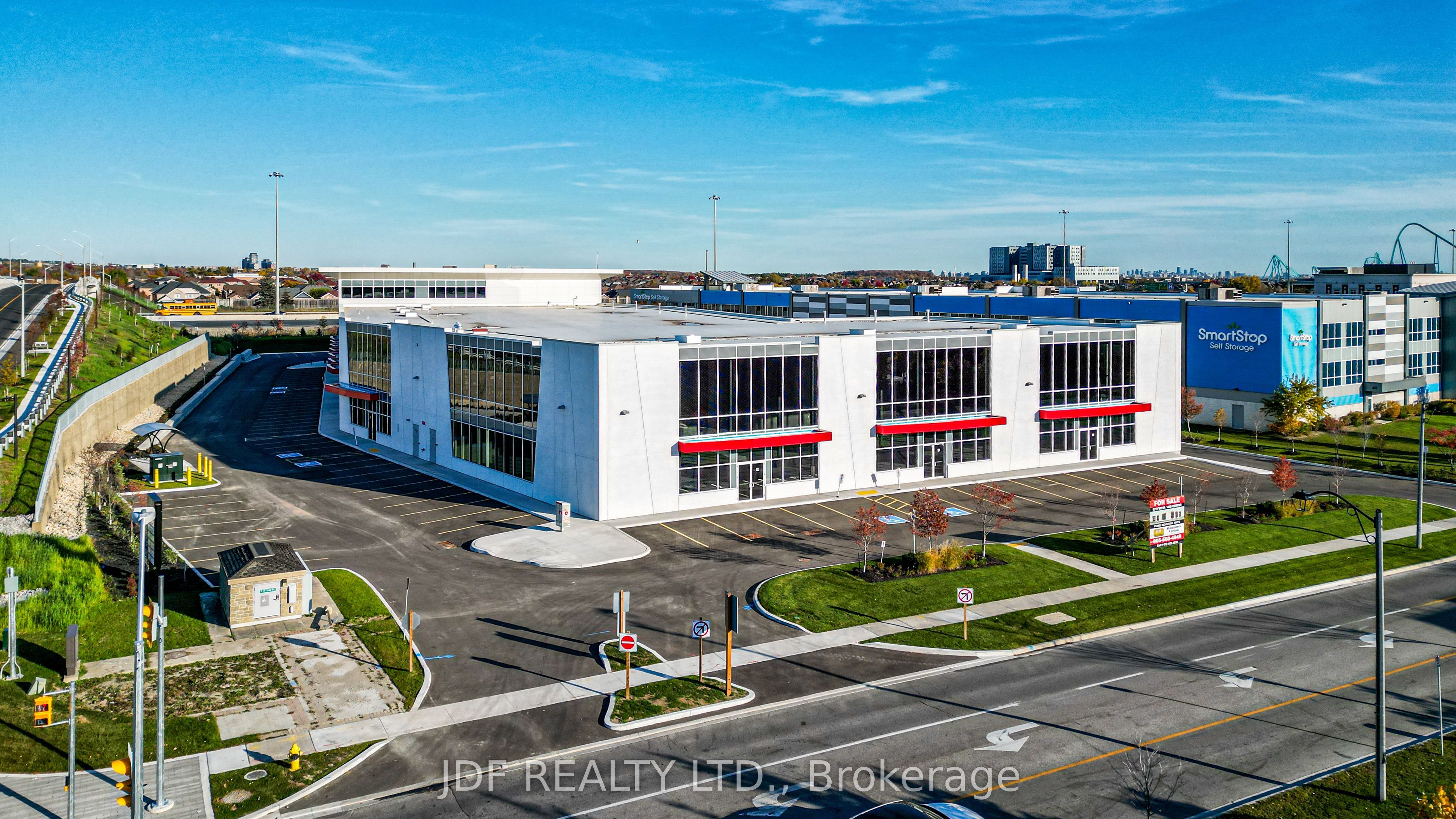435 Cityview Boulevard 6 Property Photo 2