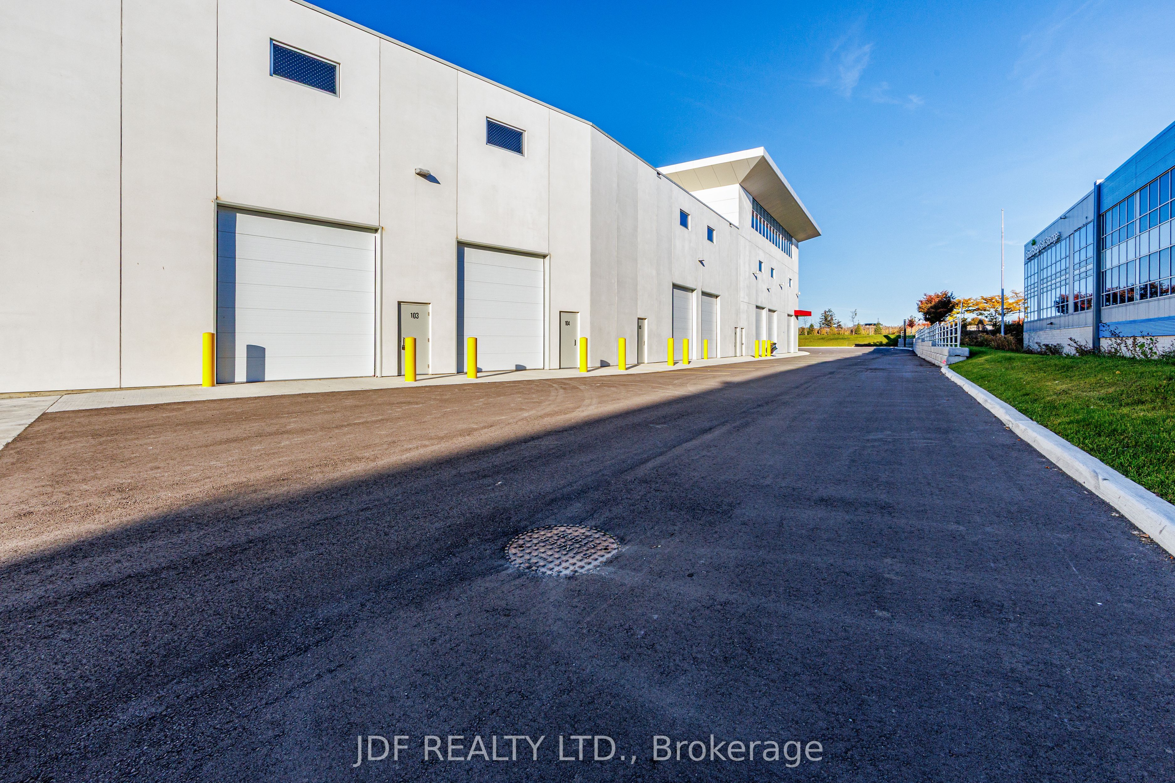 435 Cityview Boulevard 6 Property Photo 12