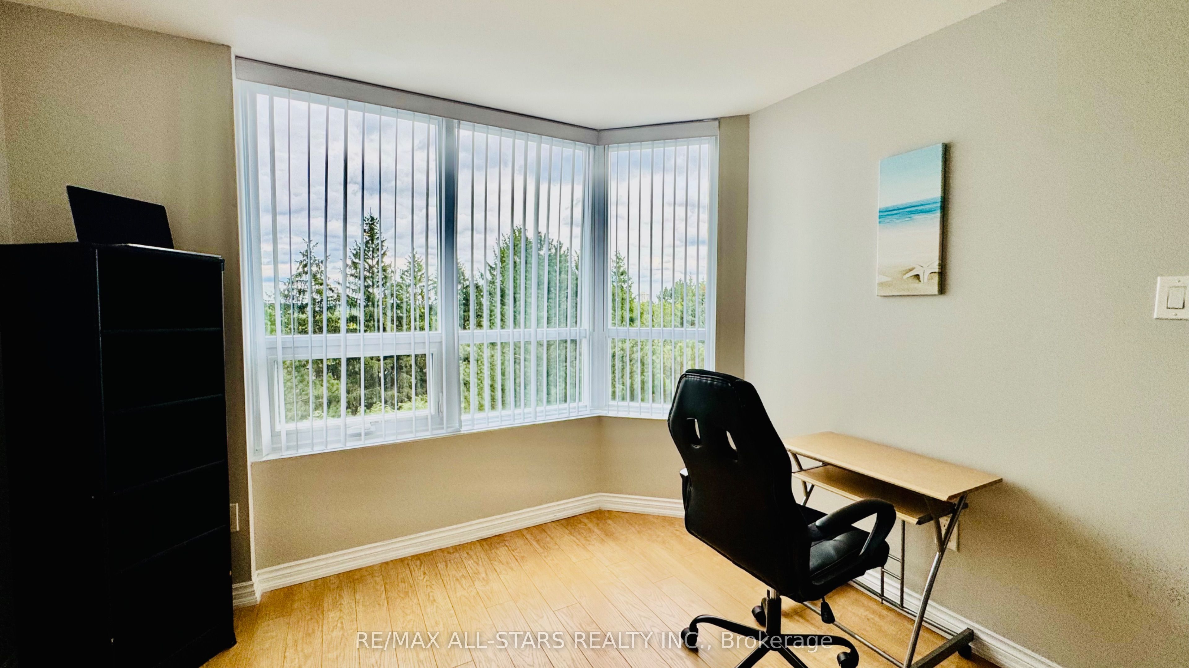 7601 Bathurst Street 402 Property Photo 13