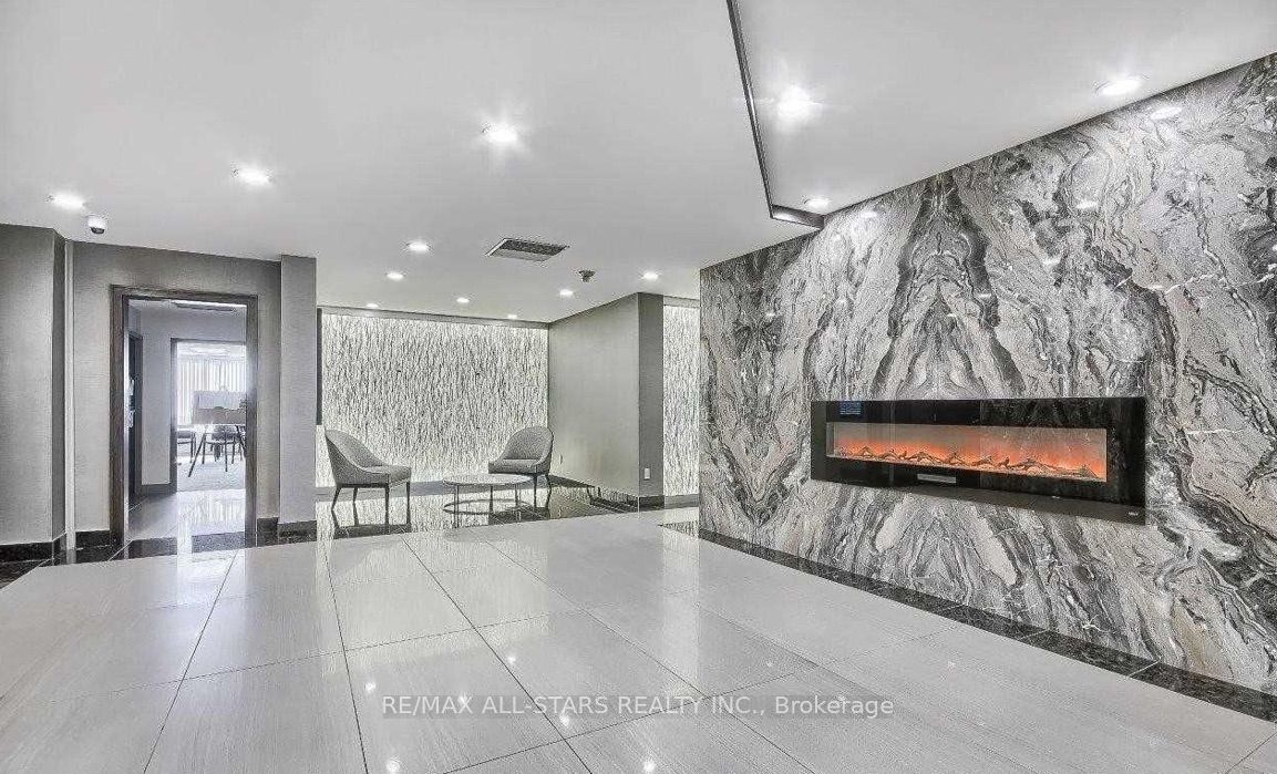7601 Bathurst Street 402 Property Photo 28