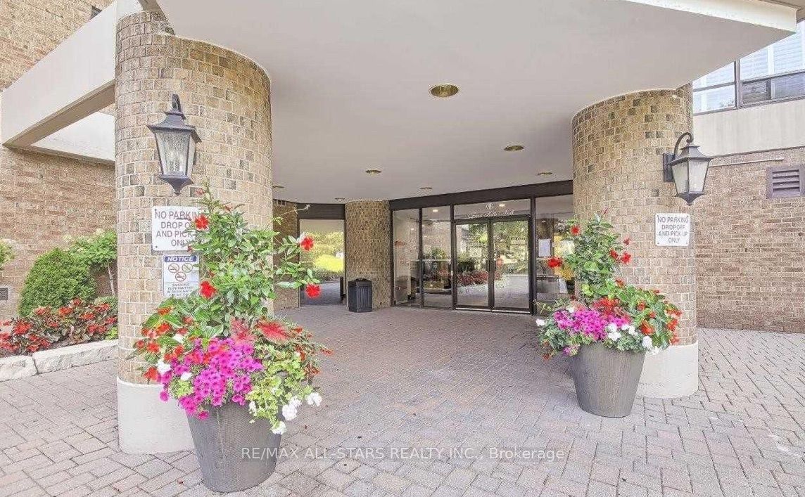 7601 Bathurst Street 402 Property Photo 29