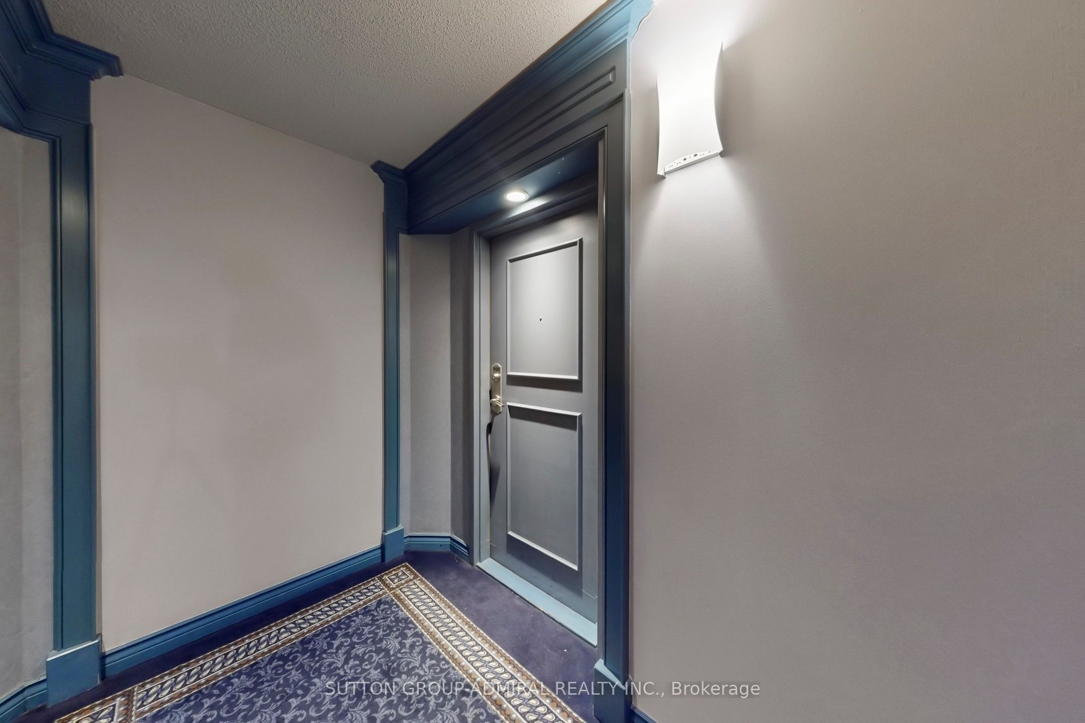 81 Townsgate Drive Ph208 Property Photo 2