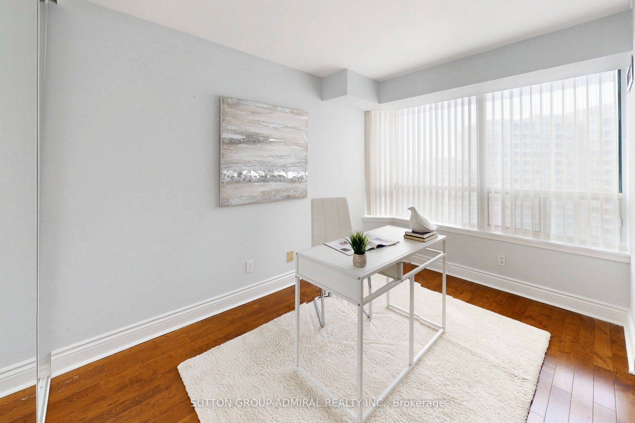 81 Townsgate Drive Ph208 Property Photo 17