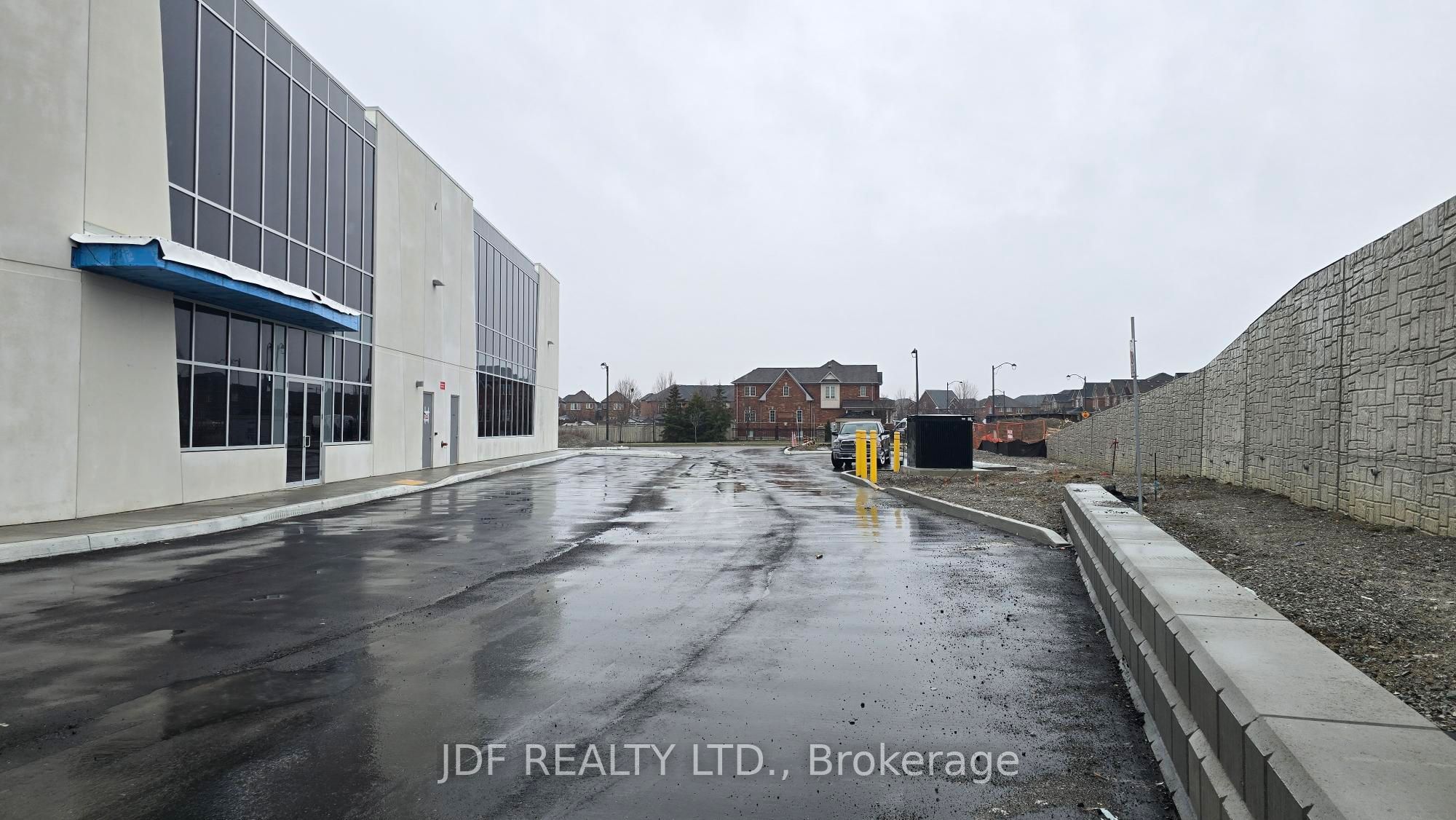 435 Cityview Boulevard 3 Property Photo 5